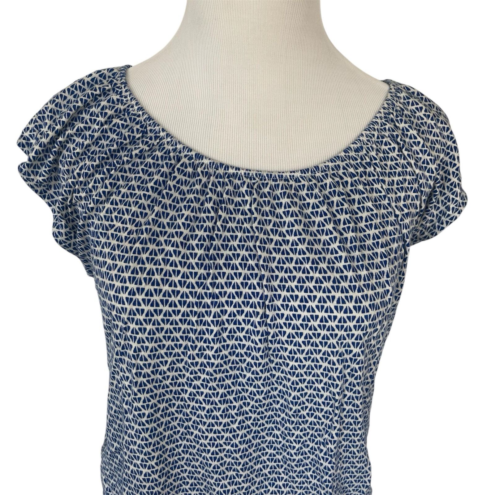 Old Navy Blue White Flutter Sleeve Elastic Waist Short Sleeve Blouse Size XS / US 0-2 / IT 36-38 - 2 Thumbnail