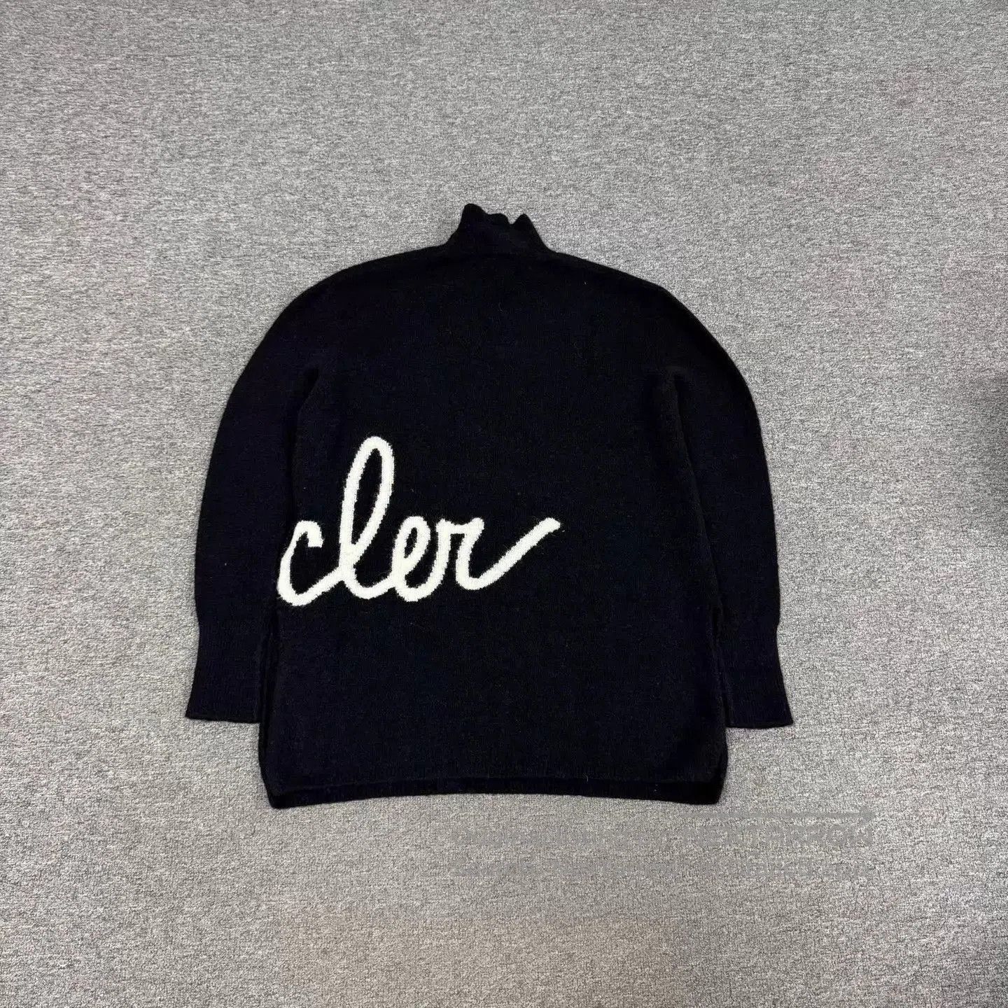 Moncler Black Long Sleeve Sweater with 'Mon' Graphic - Size S. Size US S / EU 44-46 / 1 - 2 Thumbnail