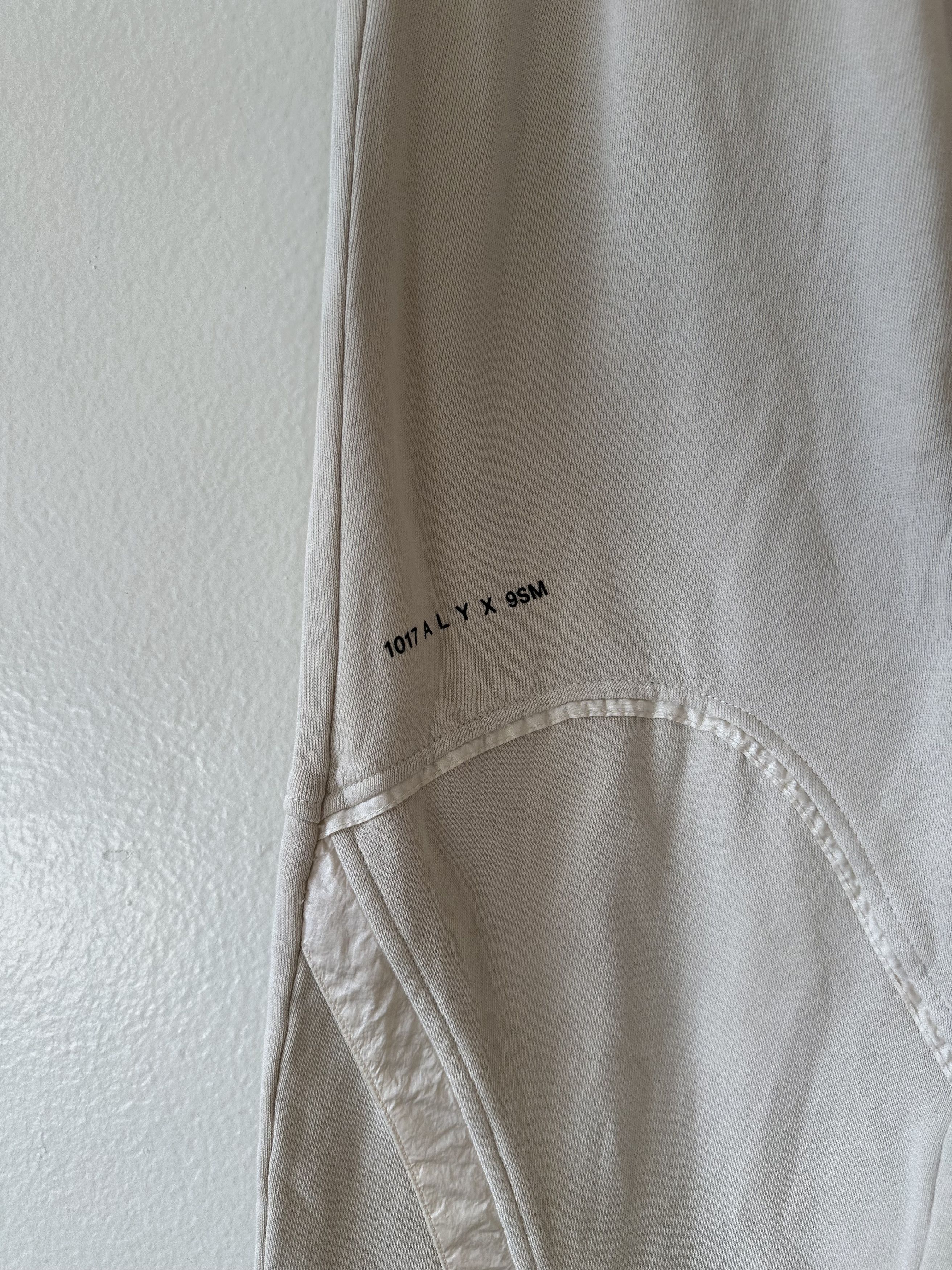 1017 ALYX 9SM 1017 ALYX 9SM Paneled Lounge Pants Size US 32 / EU 48 - 2 Thumbnail