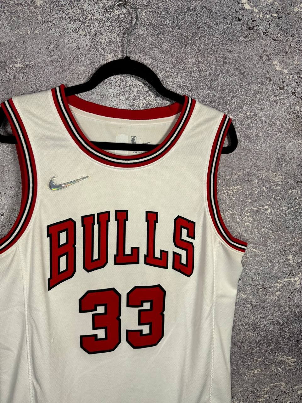 Vintage PIPPEN VINTAGE CHICAGO BULLS NBA JERSEY LARGE Size US L / EU 52-54 / 3 - 4 Thumbnail