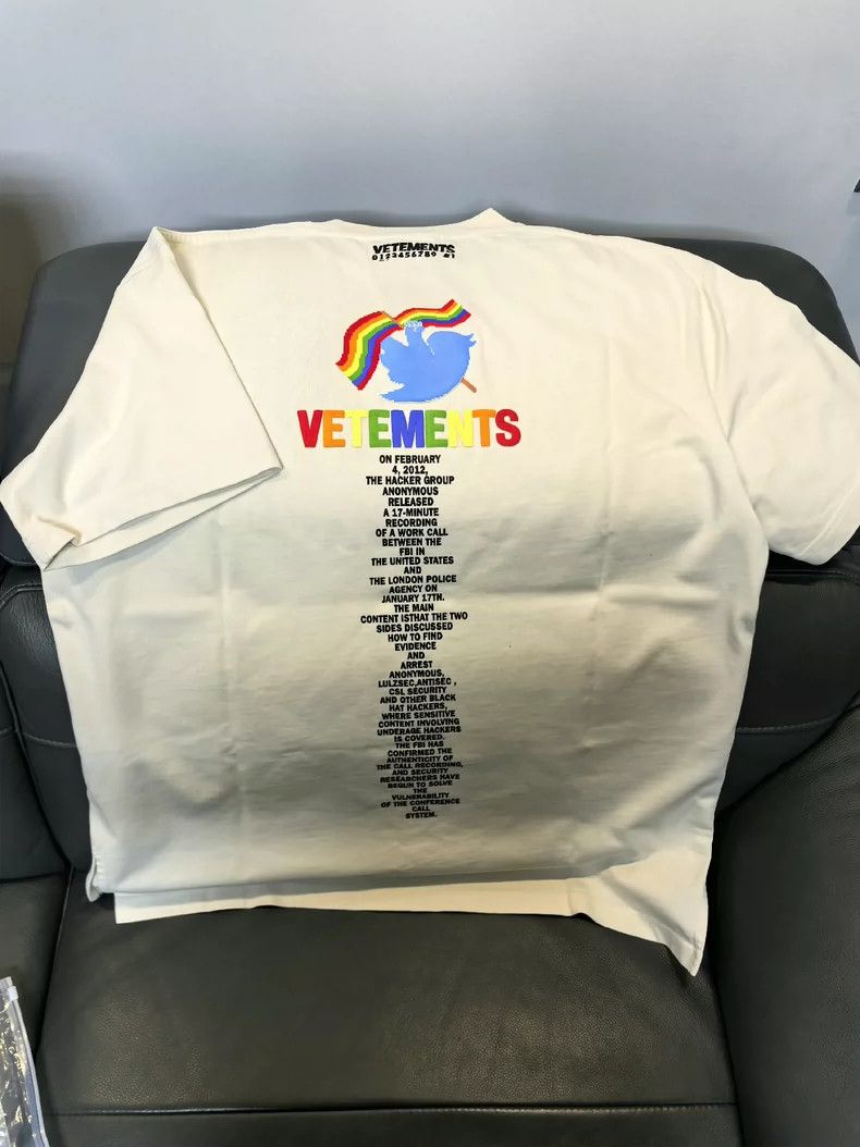 Vetements VETEMENTS White T-shirt 2504-Nextarrow Size US M / EU 48-50 / 2 - 7 Thumbnail