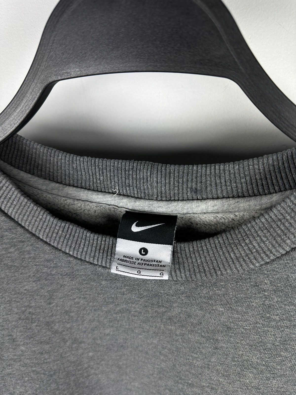 Nike × Vintage Vintage Y2K Nike Swoosh Basic Crewneck Sweatshirt Size US M / EU 48-50 / 2 - 6 Thumbnail