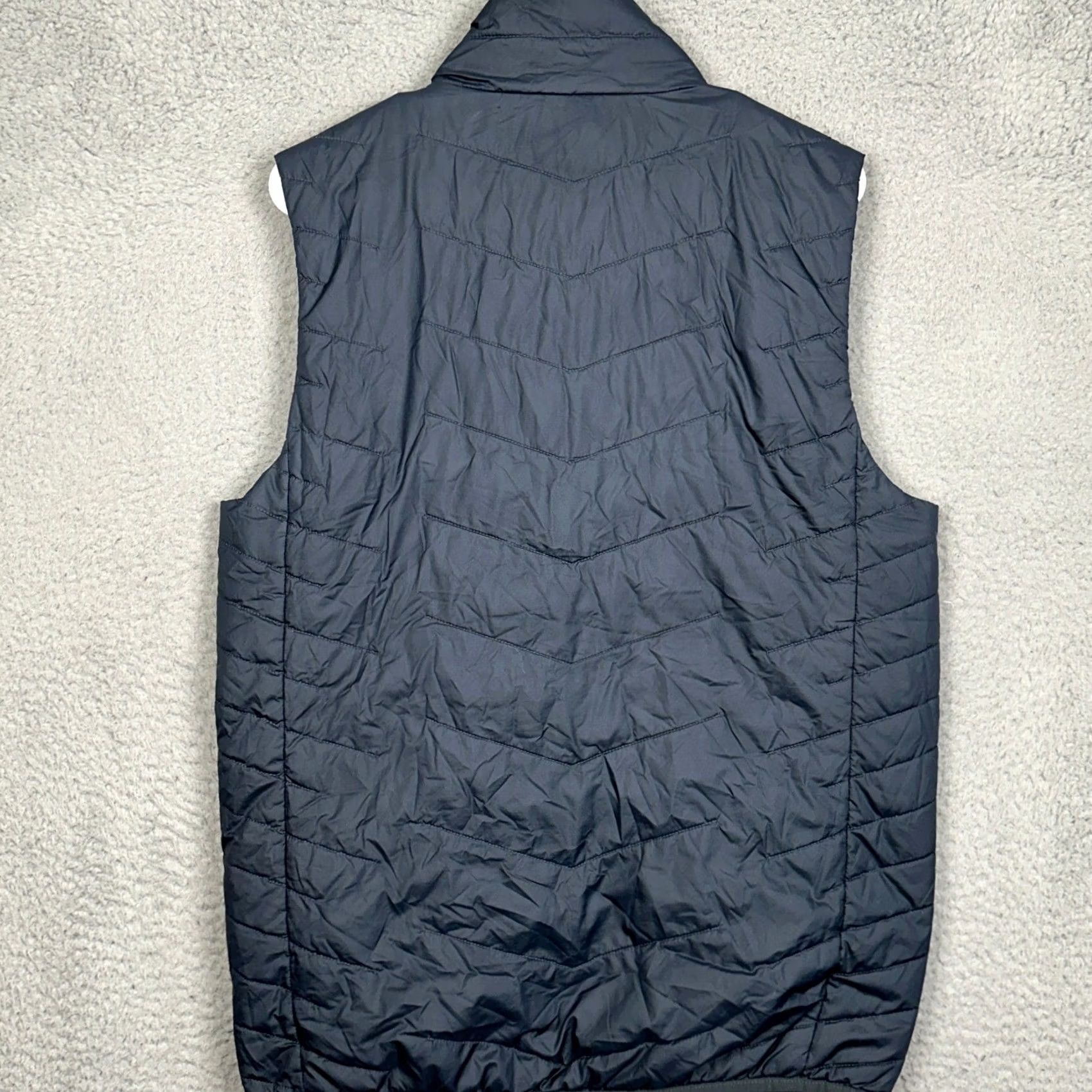 Under Armour Under Armour ColdGear Vest Mens Medium Black Quilted Puffer Full Zip Size US M / EU 48-50 / 2 - 3 Thumbnail