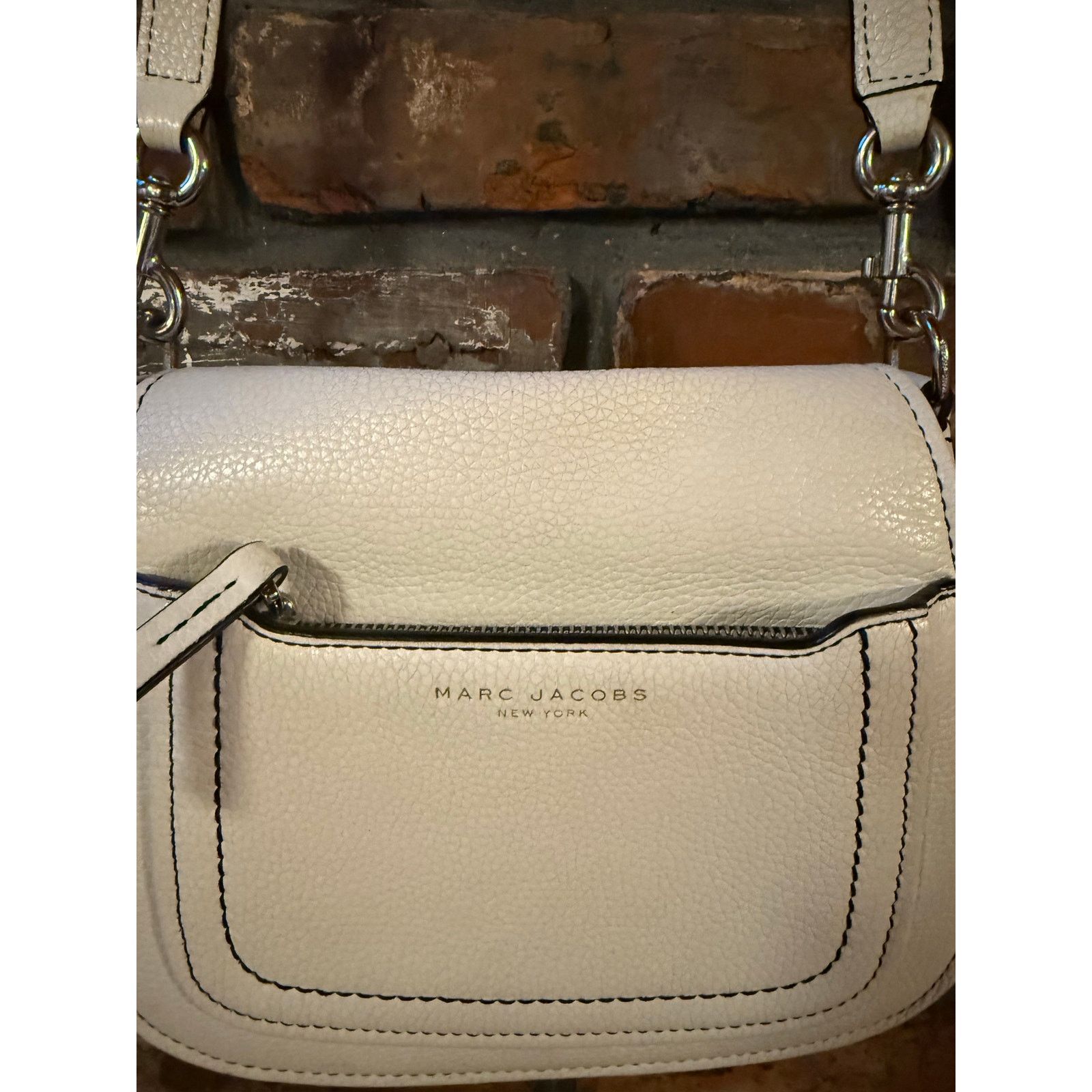 Marc Jacobs Marc Jacobs Empire City Mini Messenger Leather Crossbody Size ONE SIZE - 3 Thumbnail