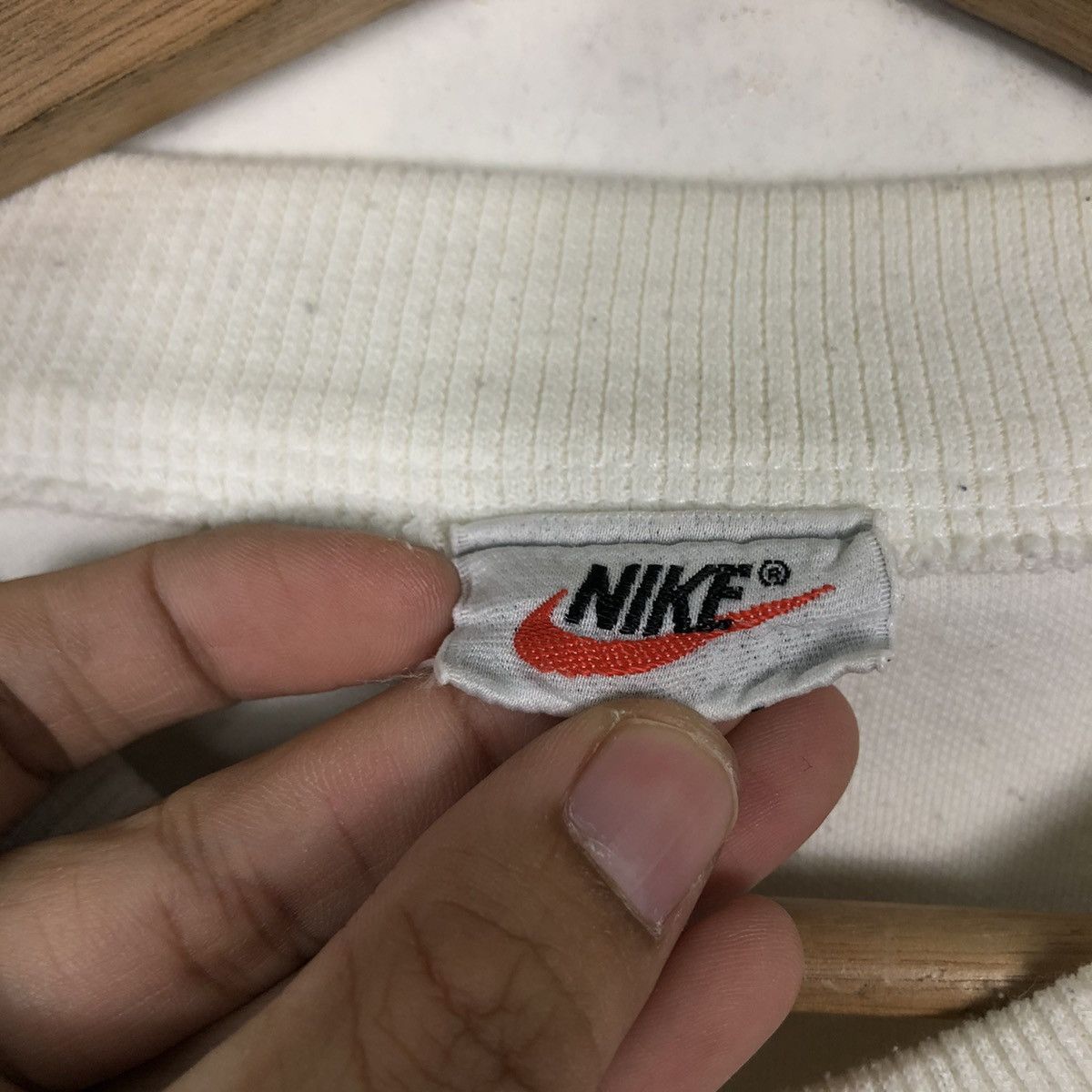Nike 🔥90’s Vintage Nike Centre Sweatshirt Big Logo Swoosh Size US M / EU 48-50 / 2 - 12 Thumbnail