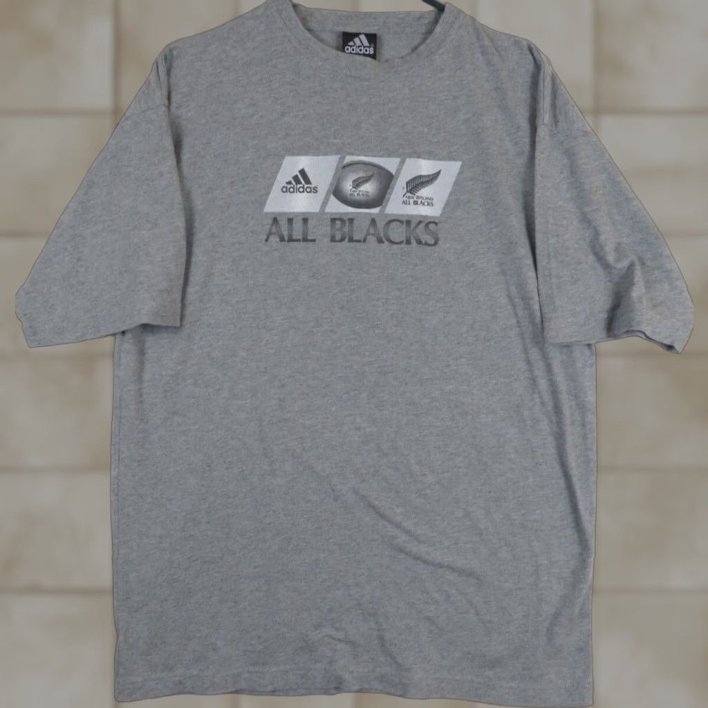Adidas Adidas ALL BLACKS Rugby New Zealand Sportswear Shoes Gray L Adult VTG T-Shirt Size US L / EU 52-54 / 3 - 1 Thumbnail