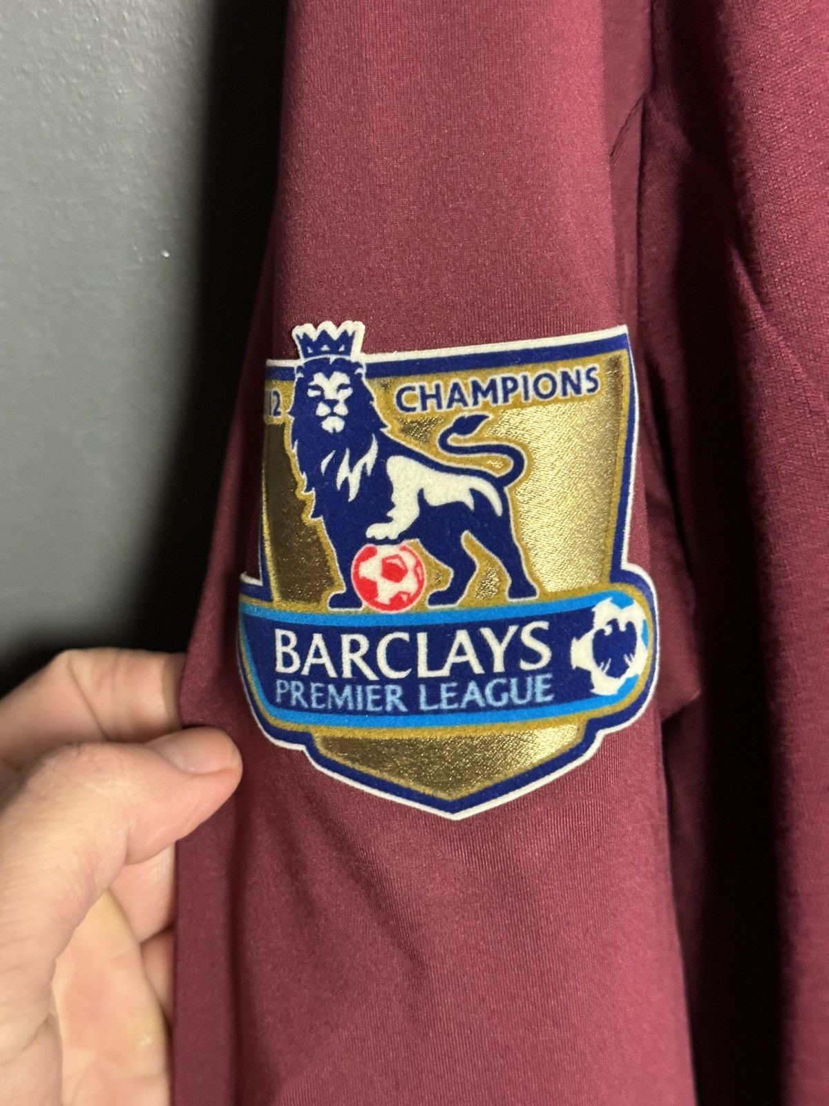 Umbro New Manchester City 12/13 Away Football Long Sleeve Jersey Size US M / EU 48-50 / 2 - 4 Thumbnail