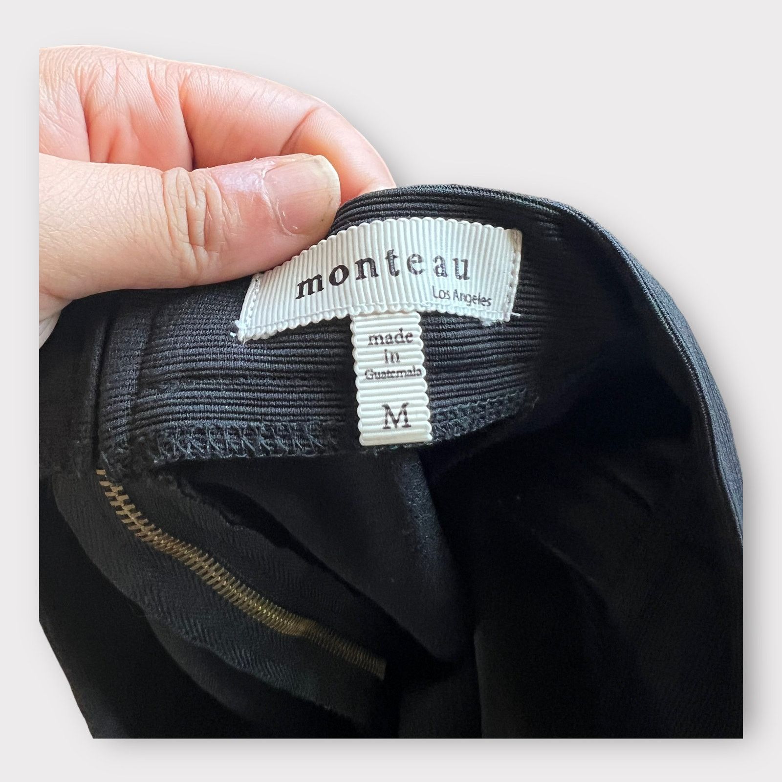 Nordstrom Monteau | Women’s Mini Skater A-line Ribbed Black Skirt Size 30" / US 8 / IT 44 - 4 Thumbnail