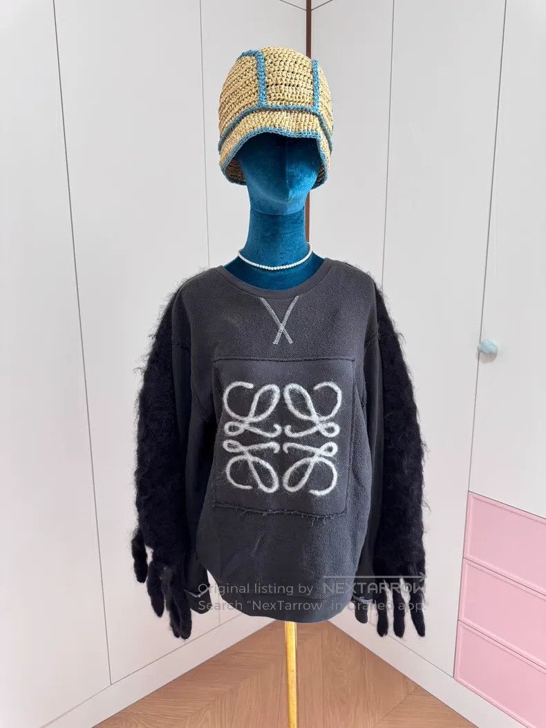 Loewe Loewe Gray tassel embroidered hoodie Size M / US 6-8 / IT 42-44 - 1 Thumbnail