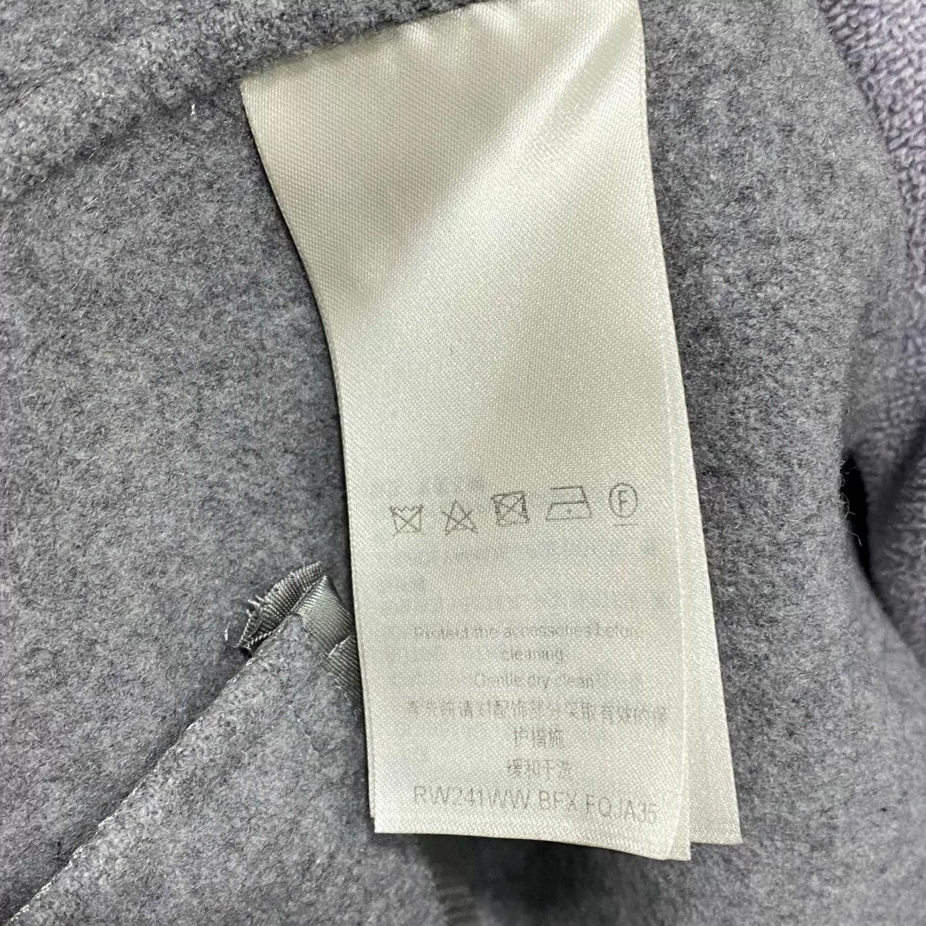 Louis Vuitton LV Gray 99 New Short Coat Women's 36 Size XS / US 0-2 / IT 36-38 - 5 Thumbnail