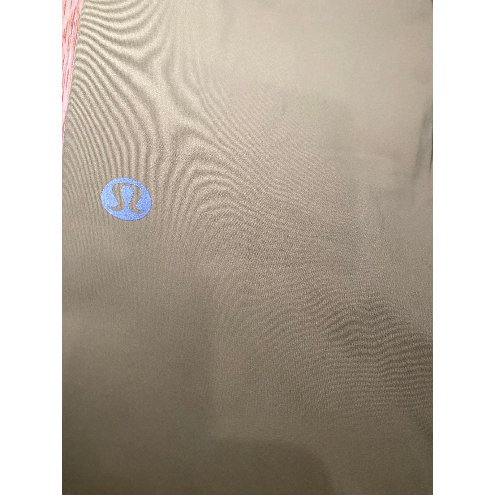 Other Lululemon legging size 6 - olive green new Size 26" / US 2 / IT 38 - 4 Thumbnail
