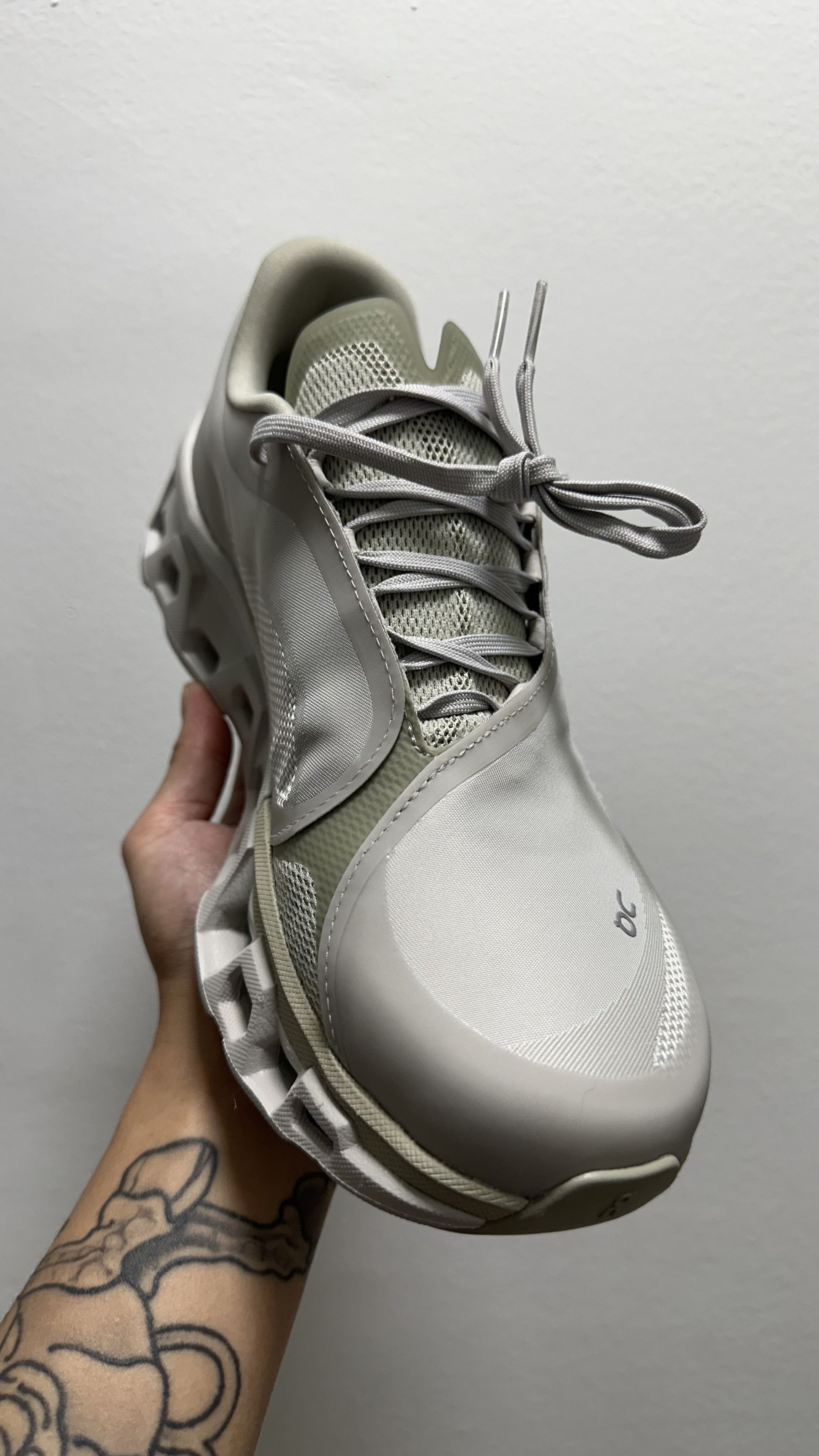 image of On X Paf Cloudmonster 2 Mens Shoes in Moondust/Chalk (Size 8)