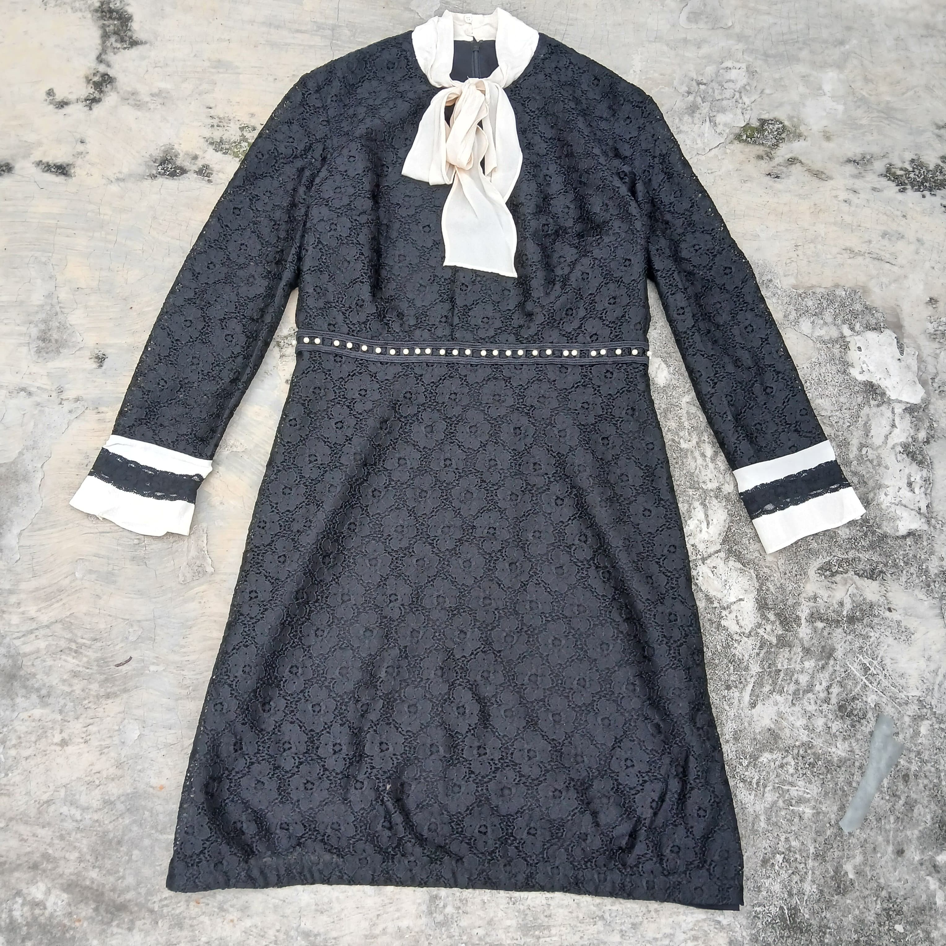 Sandro Sandro - Black Floral Lace Dress w/ White Neck Tie Size S / US 4 / IT 40 - 2 Thumbnail