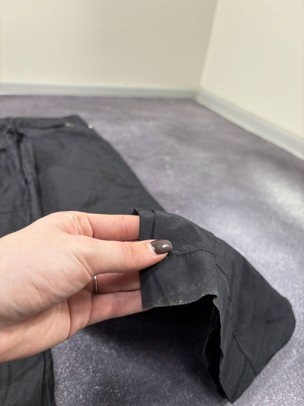 Versace Vintage Versace Sport Women’s Rare Black Baggy Nylon Pants Size 32" / US 10 / IT 46 - 5 Thumbnail