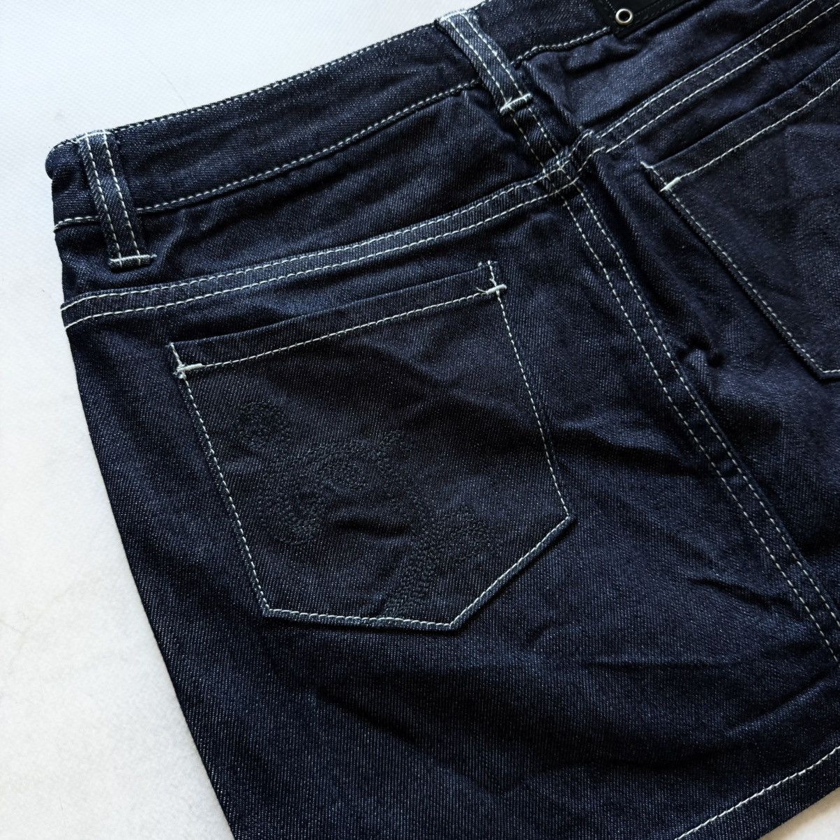 Oakley Vintage Oakley Embroidered Logo Y2K Mini Skirt Size 28" / US 6 / IT 42 - 4 Thumbnail