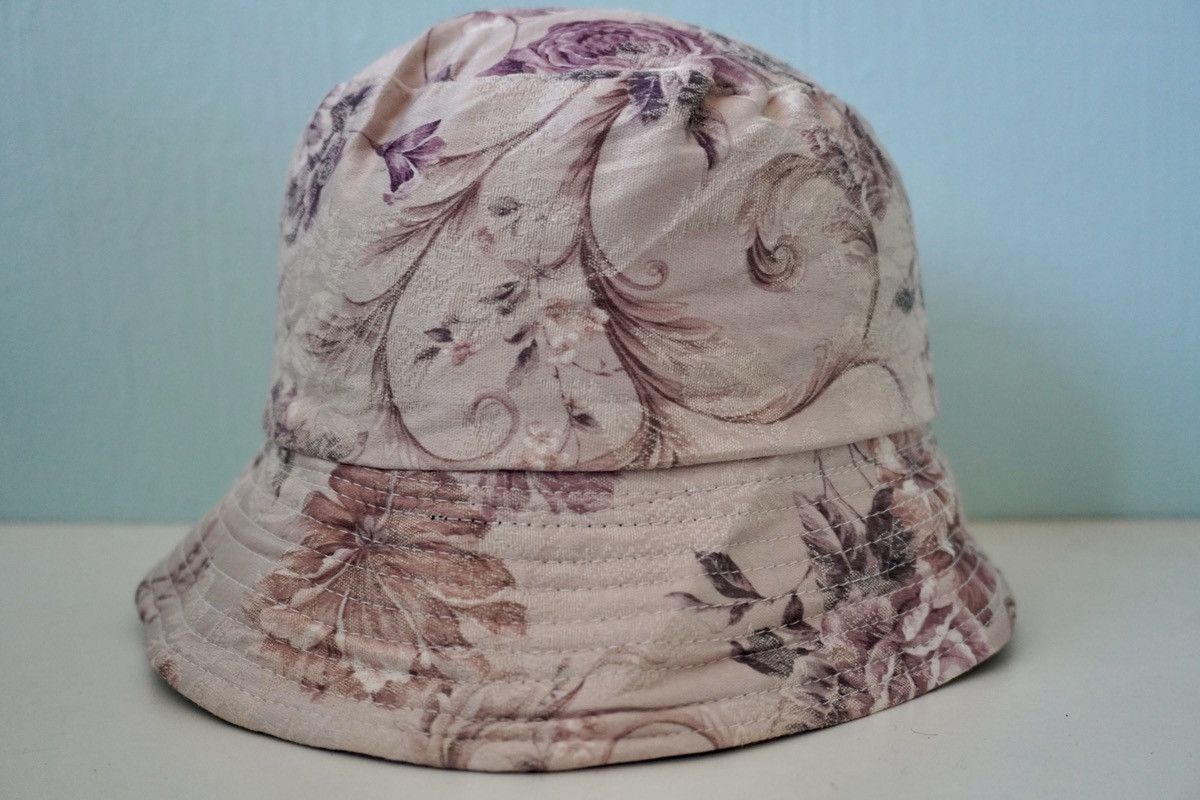 Vintage Vintage bucket hat floral motif reversible summer head gear Size ONE SIZE - 2 Thumbnail