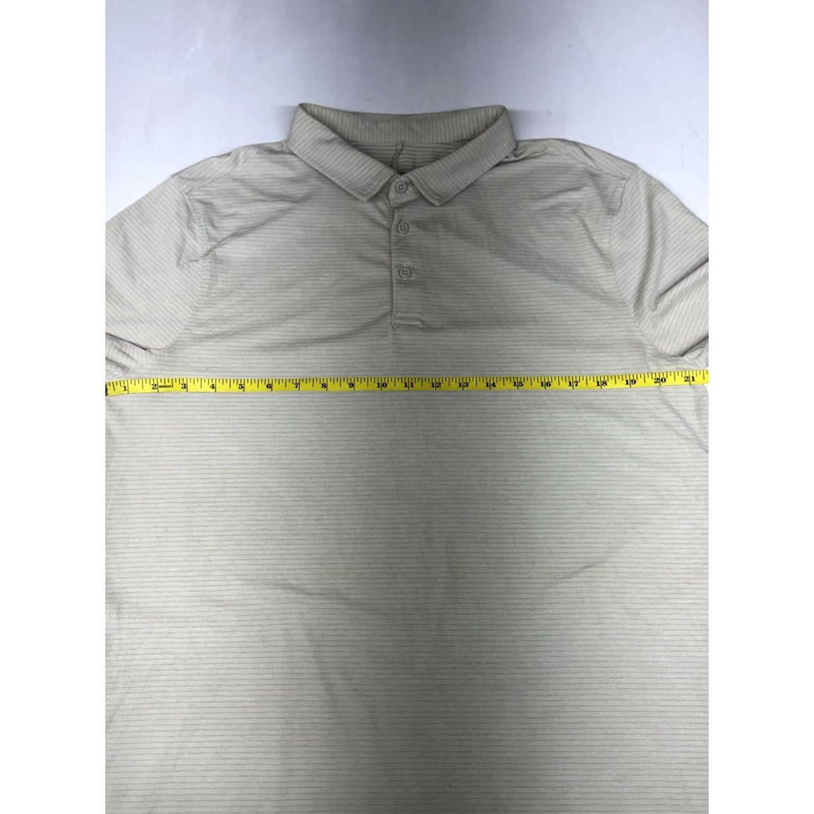 Lululemon Lululemon Polo Shirt Mens Large Beige Evolution Performance Long Sleeve Stretch Size US L / EU 52-54 / 3 - 3 Thumbnail