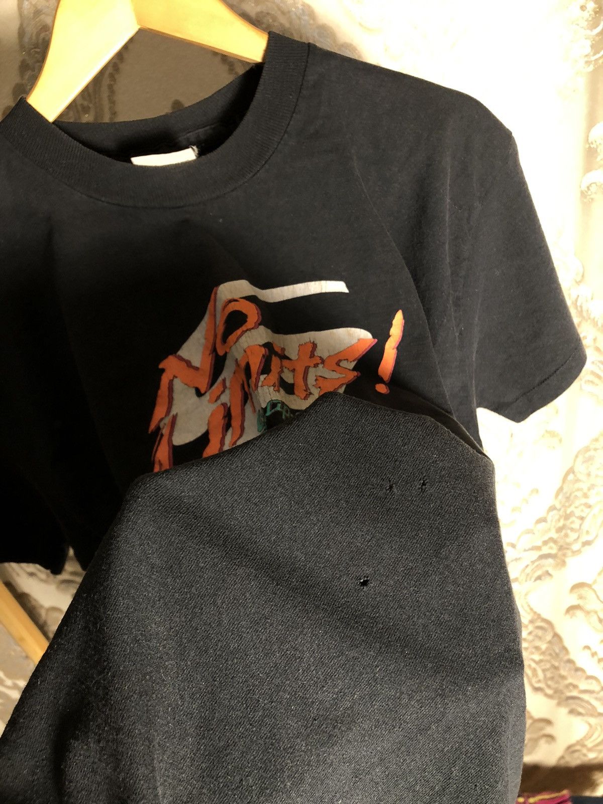 Band Tees VINTAGE NO LIMITS SNAP-ON RETRO ROCK T-SHIRT RETRO Y2K 90s Size US L / EU 52-54 / 3 - 4 Thumbnail