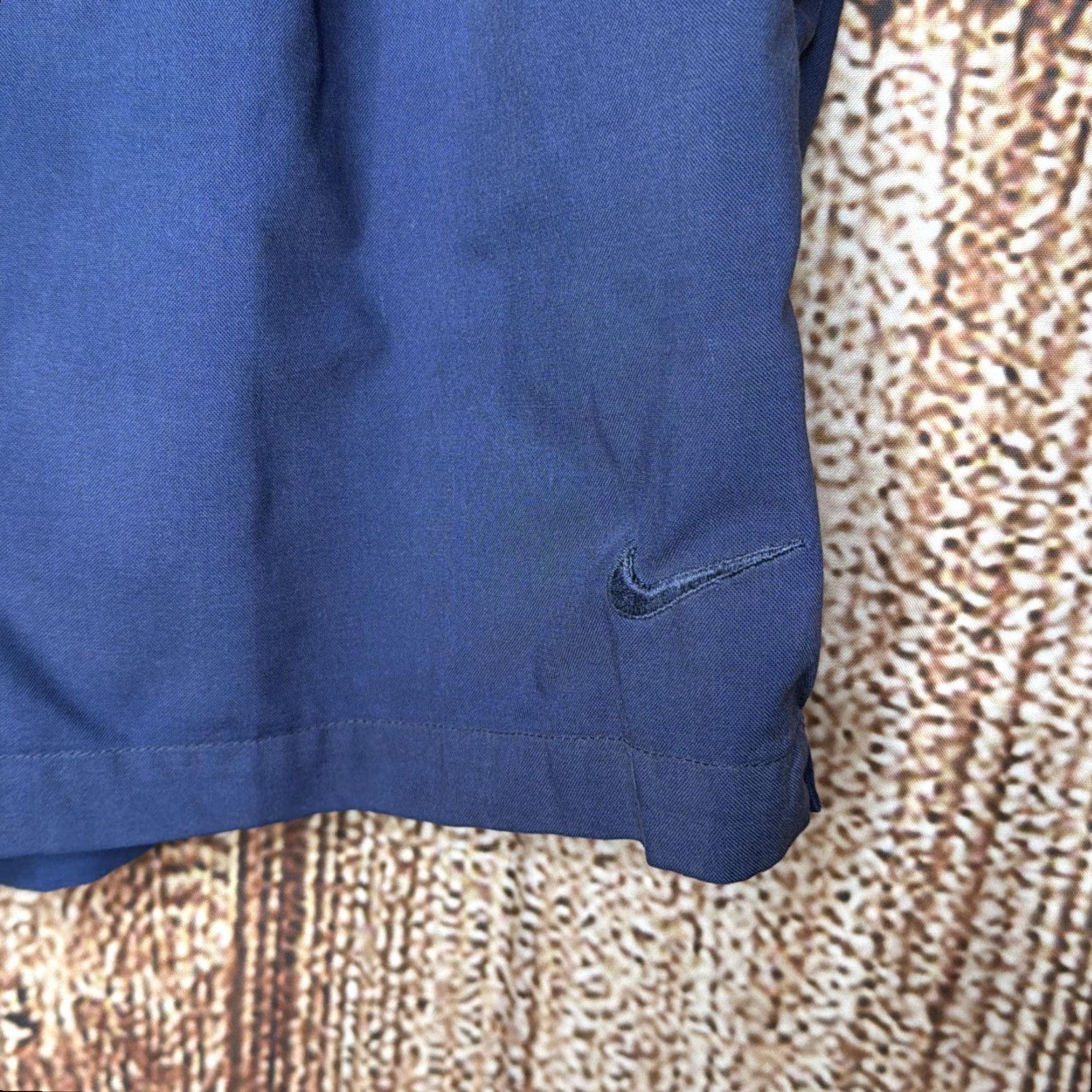 Nike VINTAGE Nike Shorts Cotton Navy Blue 36 L 100% Cotton Relaxed 90s Outdoor Mens Size US 33 - 2 Thumbnail