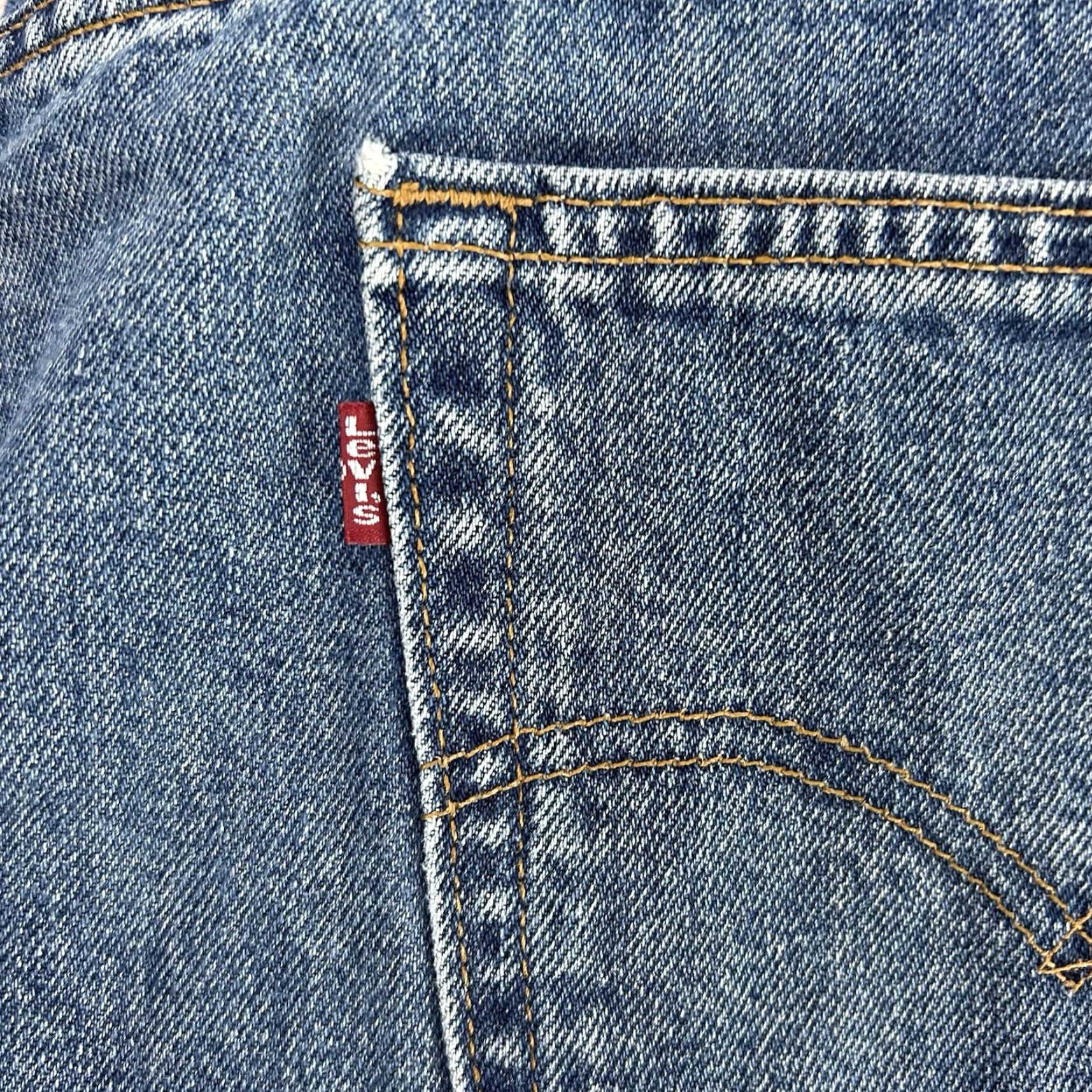 Levi's Levi's 550 Jeans Relaxed Fit W48 X L32 Made In USA Blue Cotton Inseam 32 Regular Men USA Shirt? Size US 32 / EU 48 - 6 Thumbnail