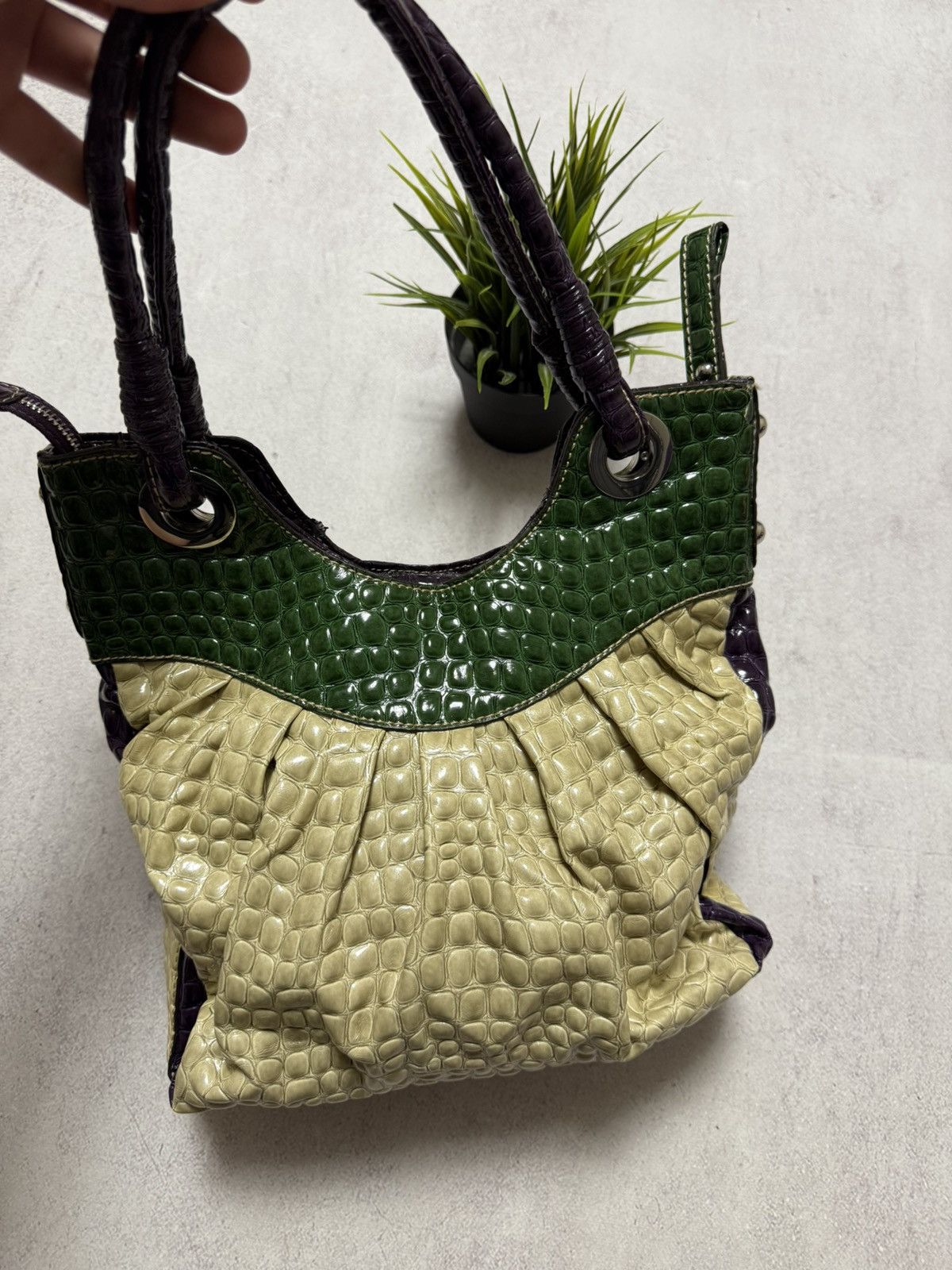 Guess × Vintage Vintage Guess Bag Crossbody Rhinestones Women Luxury Rare Size ONE SIZE - 5 Thumbnail