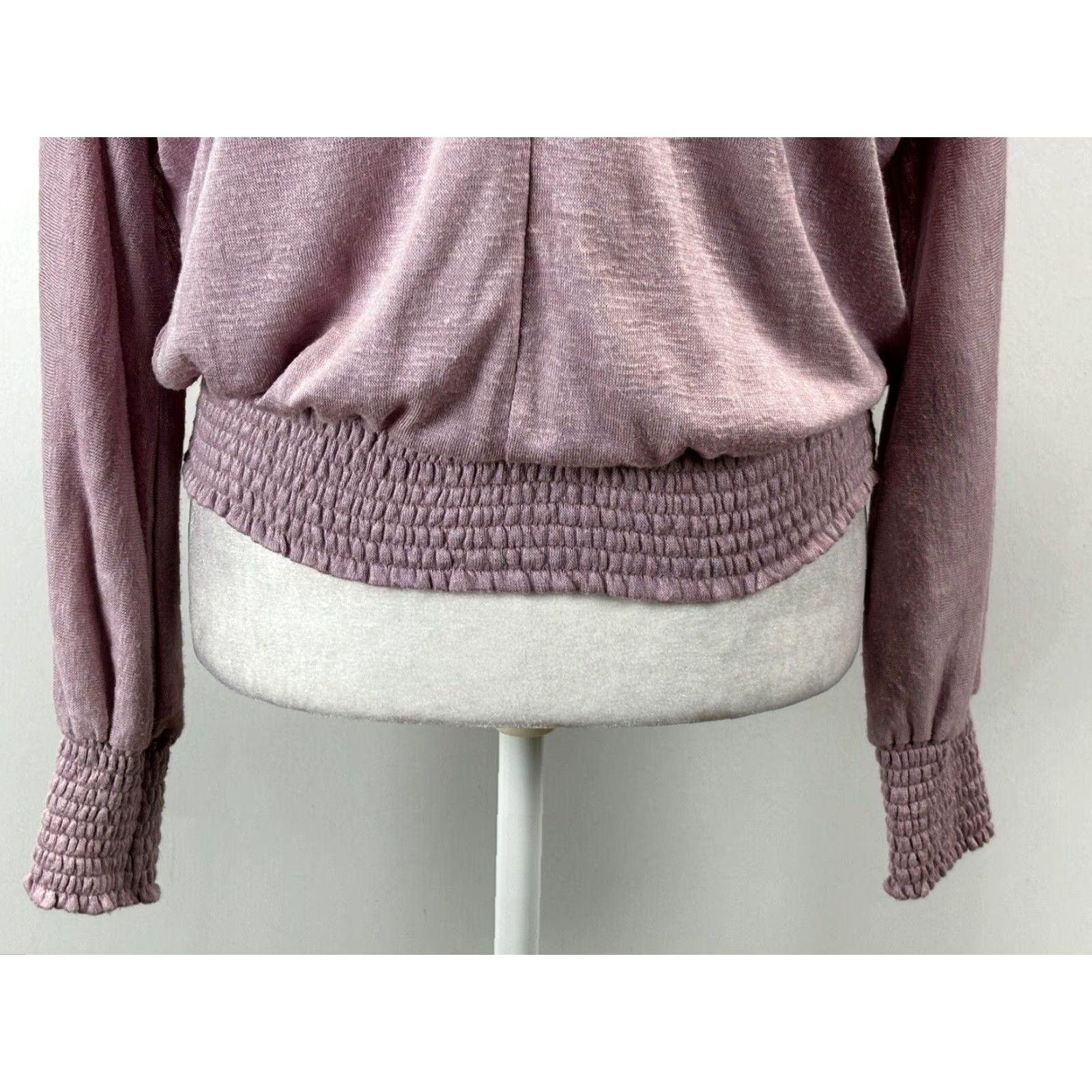 Vintage Evereve Lilac V-Neck Sweater XS Fine Knit Ruched Sleeves Womens Purple Pullover Size XS / US 0-2 / IT 36-38 - 6 Thumbnail