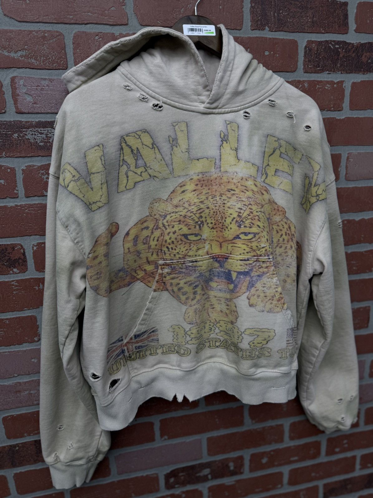 Vale Valley Pullover Tiger Hoodie Size Medium (NEW) Size US M / EU 48-50 / 2 - 2 Thumbnail