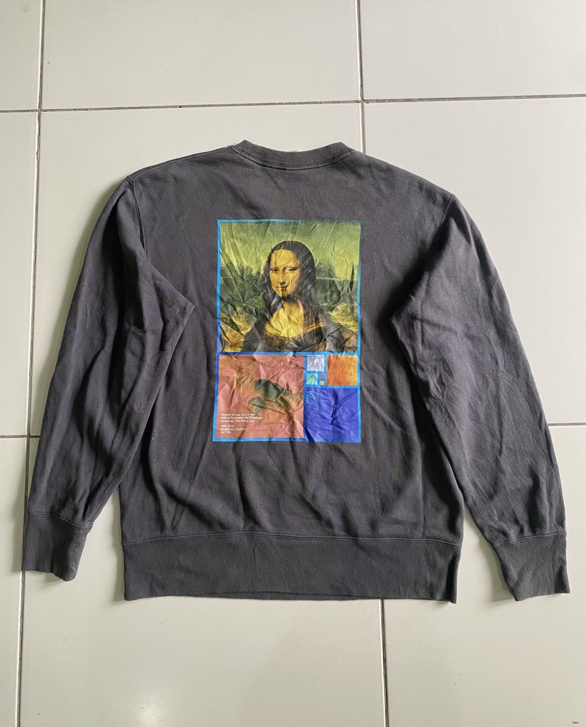 Uniqlo The mona lisa Musee du Louvre x peter saville sweatshirt 