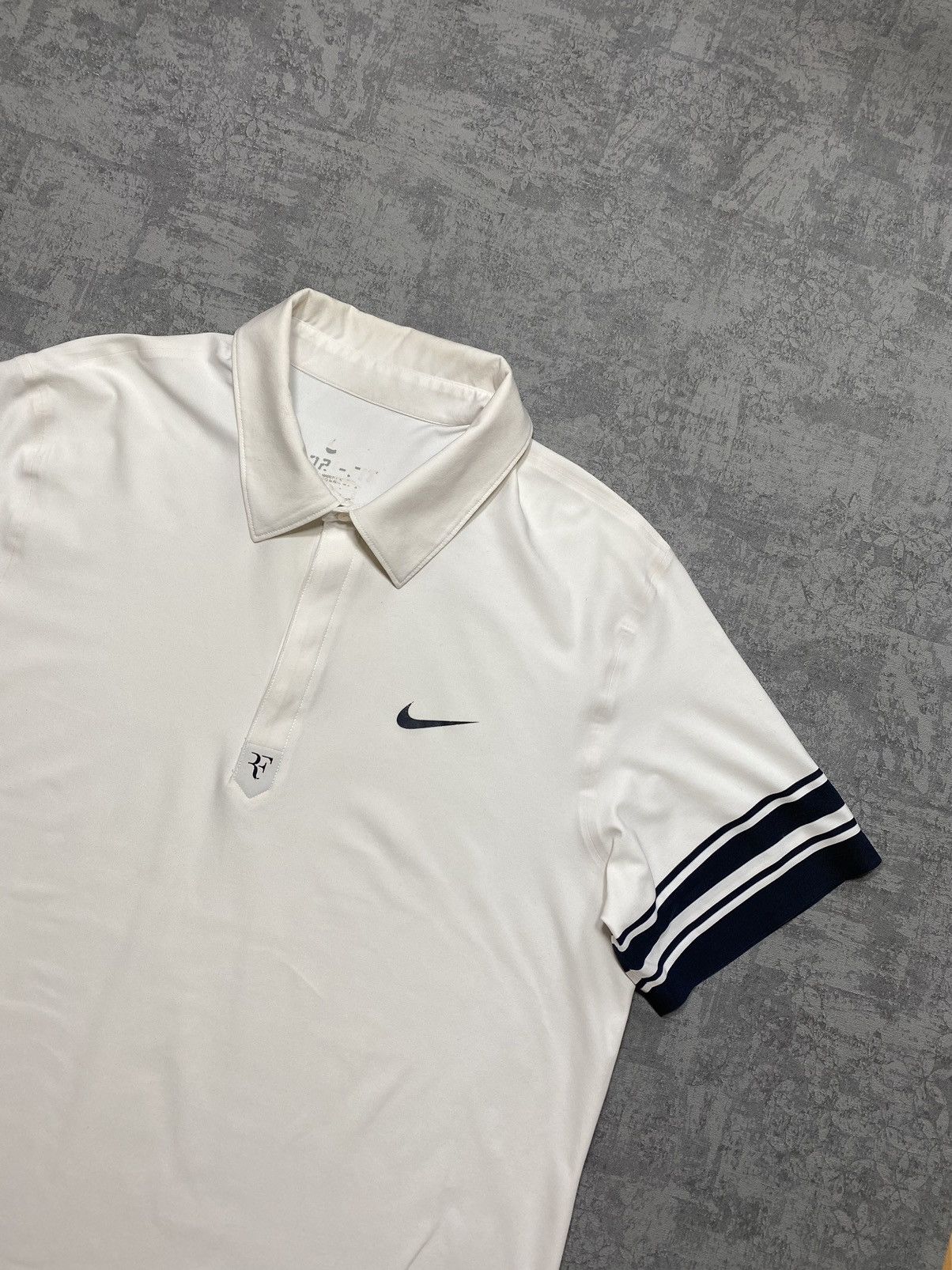 Nike SHIRT RF Roger Federer TENNIS Nike Dri-Fit RARE JERSEY Size US L / EU 52-54 / 3 - 5 Thumbnail