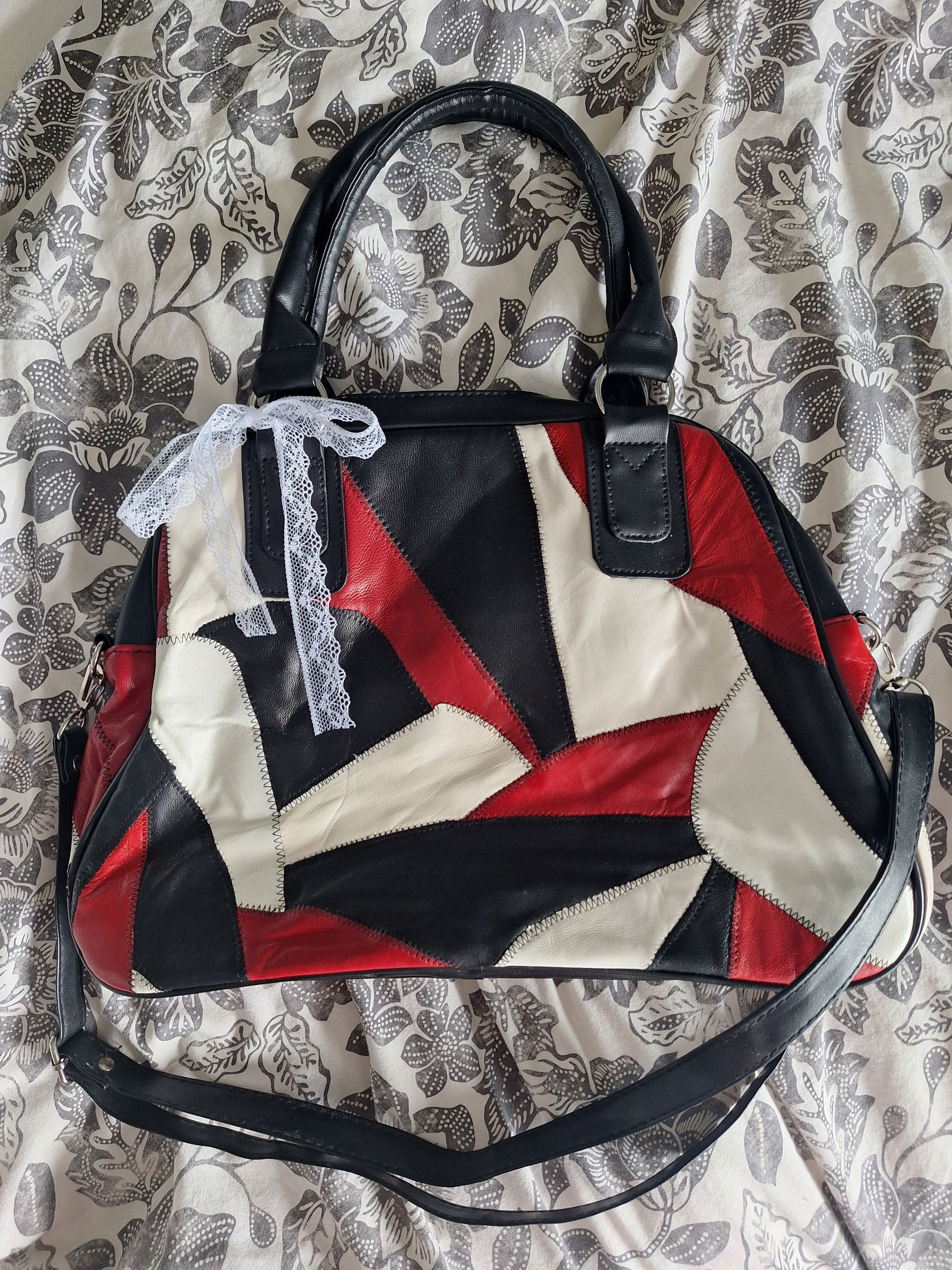 Vintage Patchwork leather bag vintage aesthetic coquette Size ONE SIZE - 3 Thumbnail