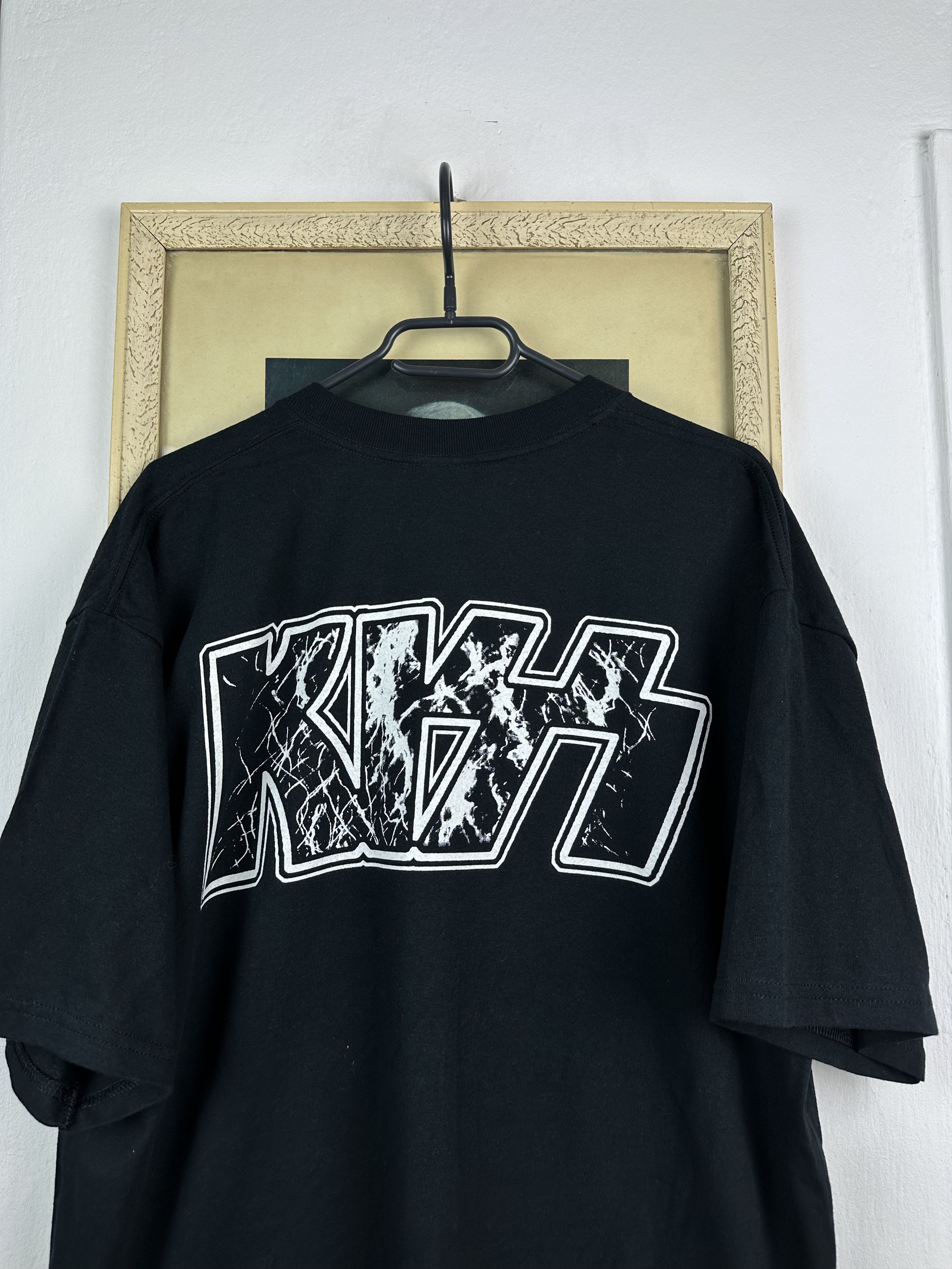 Band Tees Vintage Kiss Army Depot Faces Band Rare Graphic Shirt Tee Size US XL / EU 56 / 4 - 11 Thumbnail