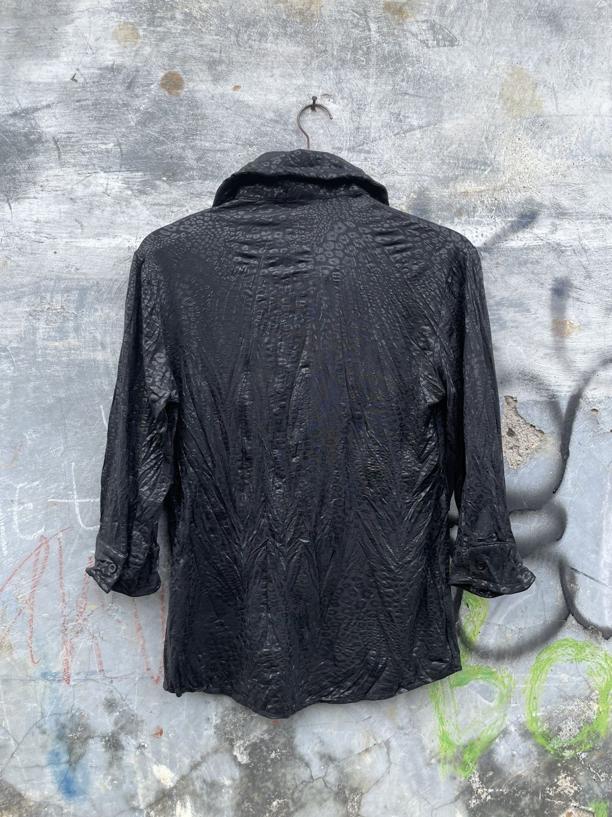 Japanese Brand Y2K Black Crown Snake Skin Ifsixwasnine Style Shirt Size US L / EU 52-54 / 3 - 8 Thumbnail