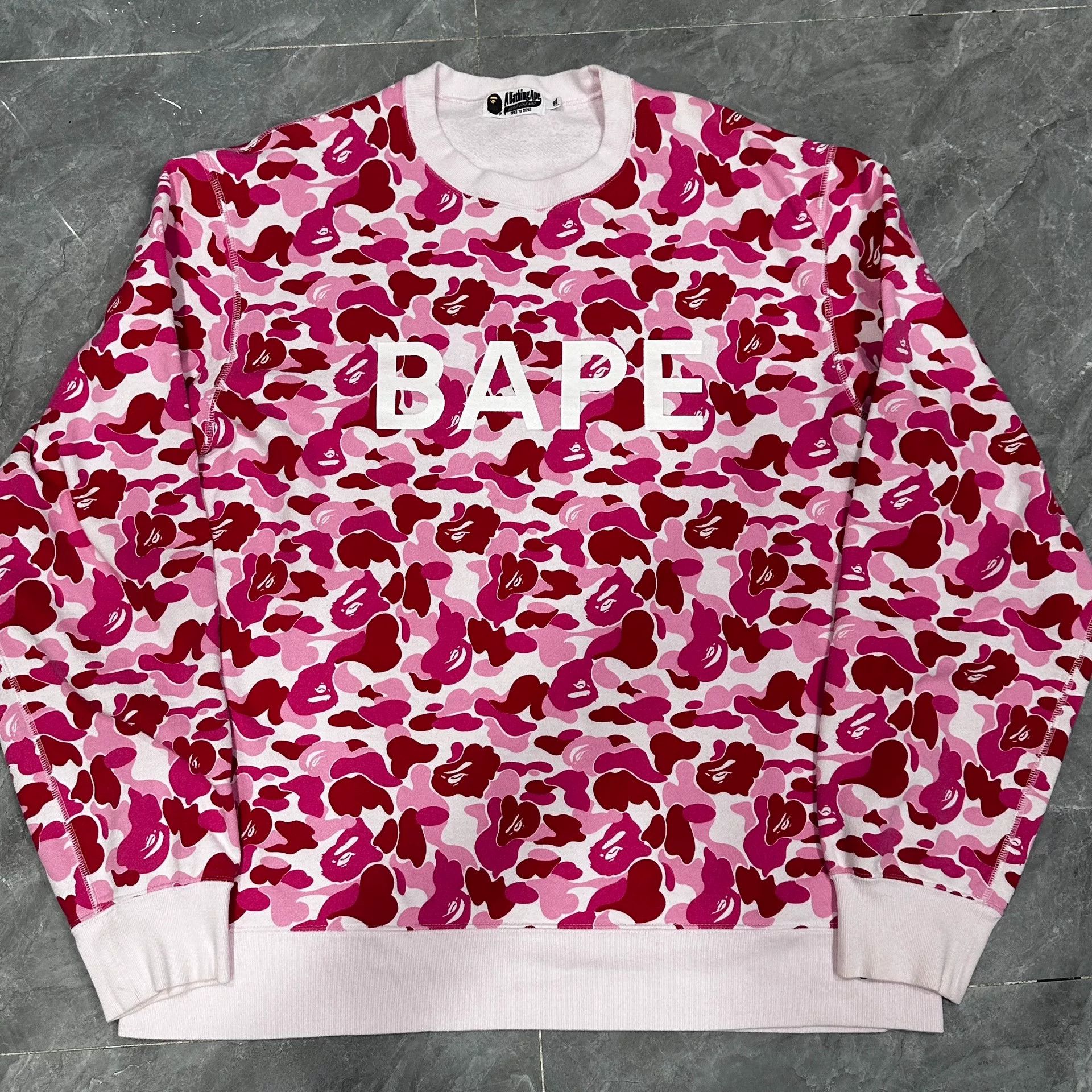 Bape Bape Camouflage Pink Crew Neck Sweatshirt Size XXL / US 16-18 / IT 52-54 - 1 Thumbnail