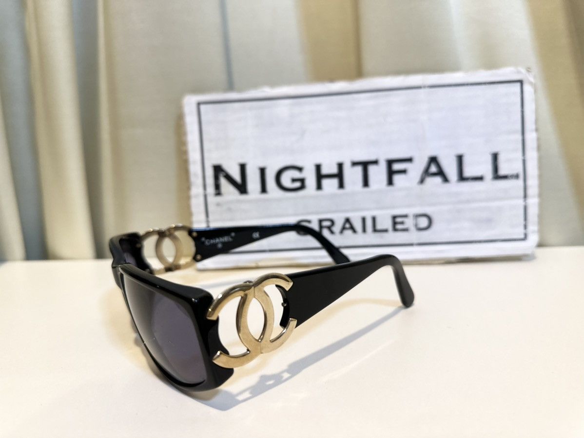 Chanel Vintage Chanel 02461 CC Logo Sunglasses Size ONE SIZE - 2 Thumbnail