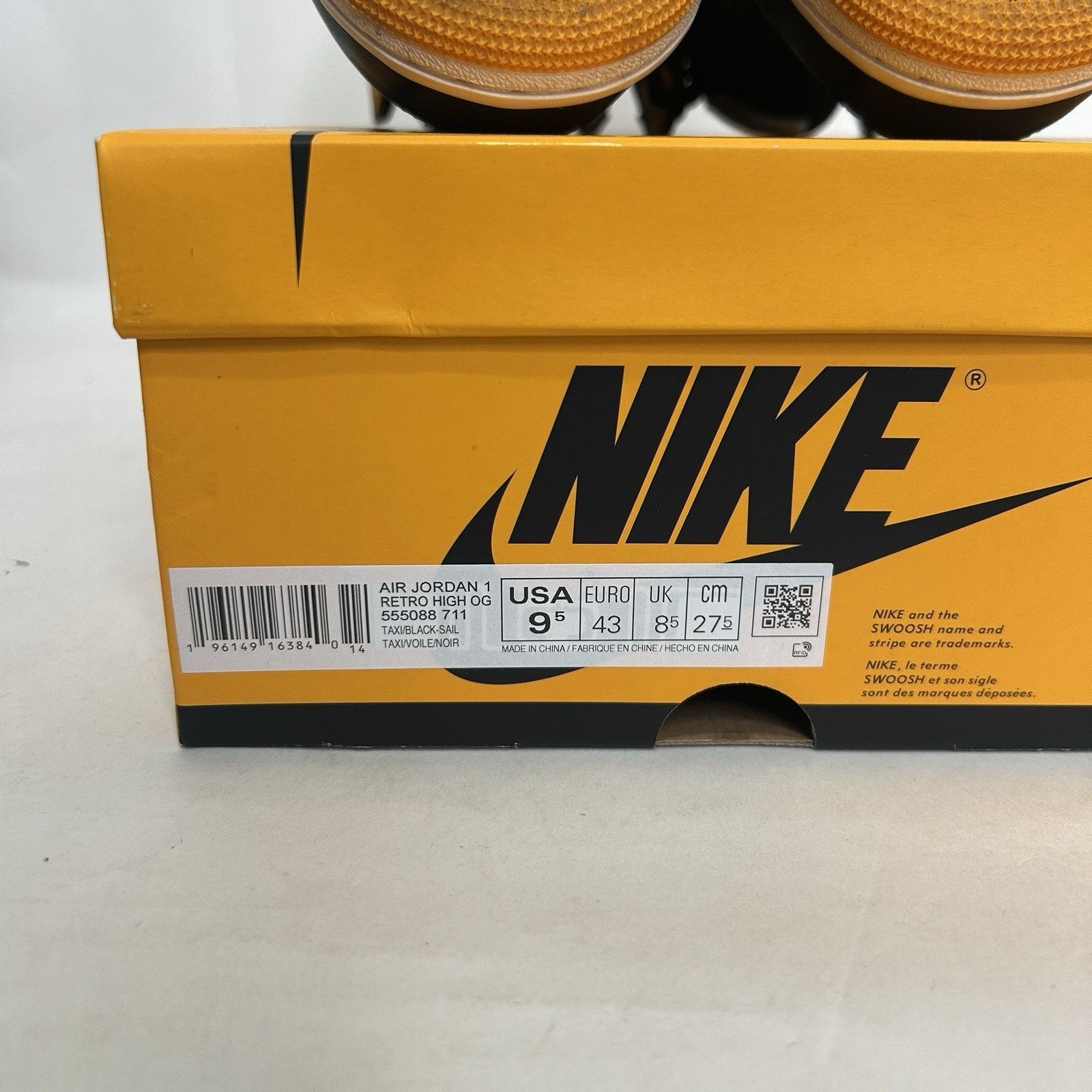 Jordan Brand Nike Air Jordan 1 Retro High OG “Taxi/Black-Sail” Size US 9.5 / EU 42-43 - 7 Thumbnail