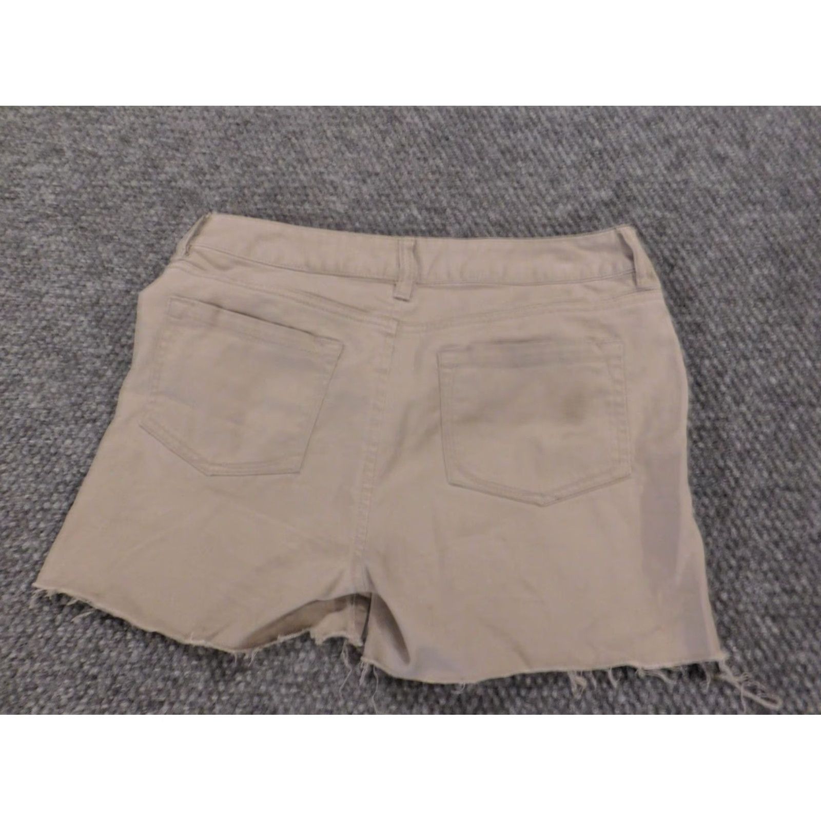 Banana Republic Banana Republic Womens Shorts 0 Beige Cut-Off Chino Classic Version Zip Front Flat Front Cotton Blend Summer Casual Womens Size 28" / US 6 / IT 42 - 7 Thumbnail