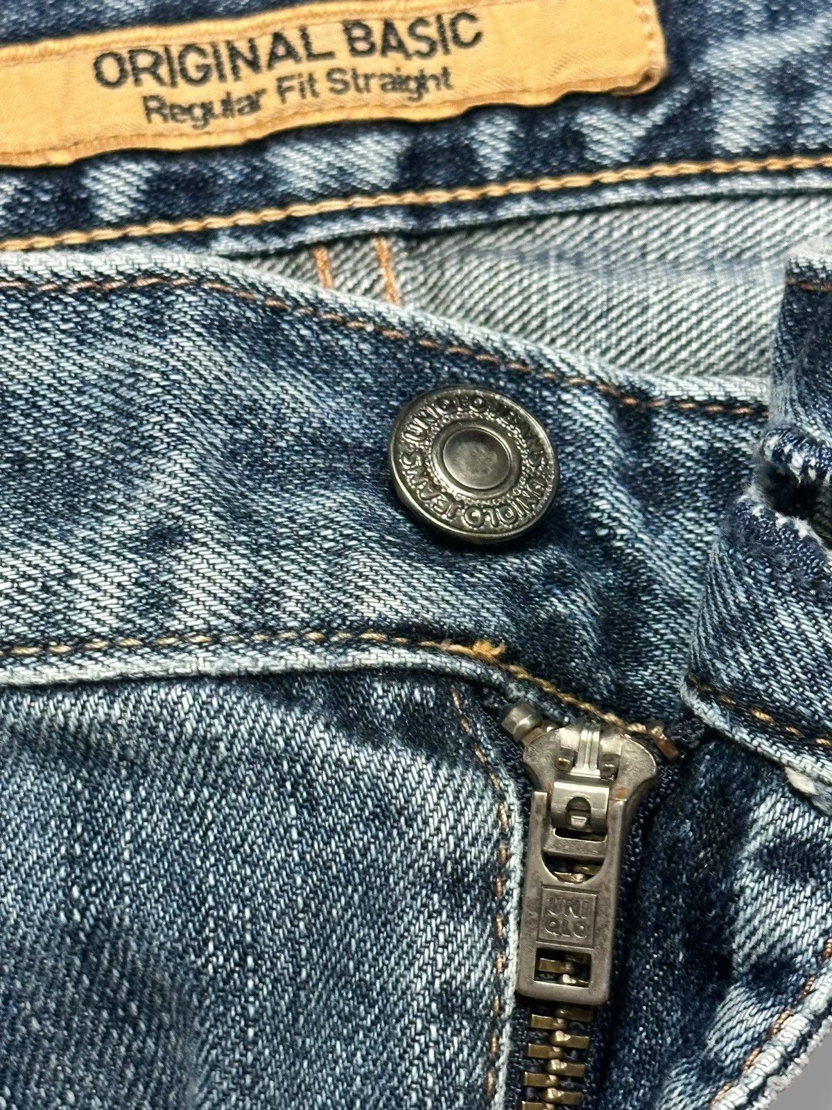 Uniqlo Vintage Uniqlo Regular Fit Straight Jeans With Bluewash Size US 32 / EU 48 - 11 Thumbnail