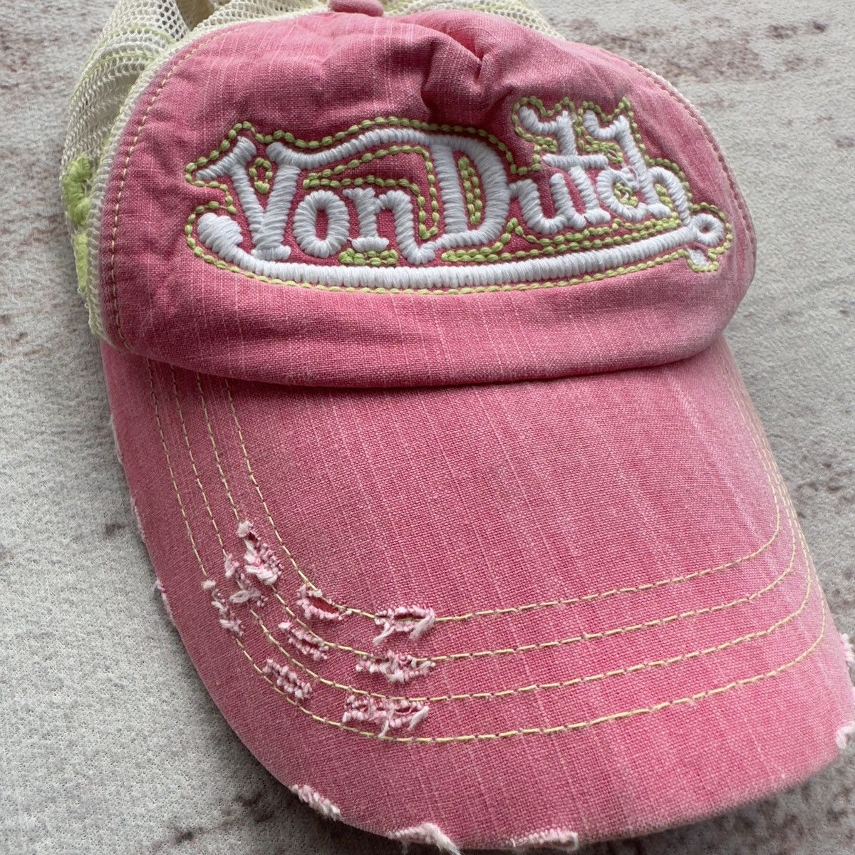 Von Dutch VON DUTCH DISTRESSED TRUCKER HAT VINTAGE Y2K Size ONE SIZE - 2 Thumbnail