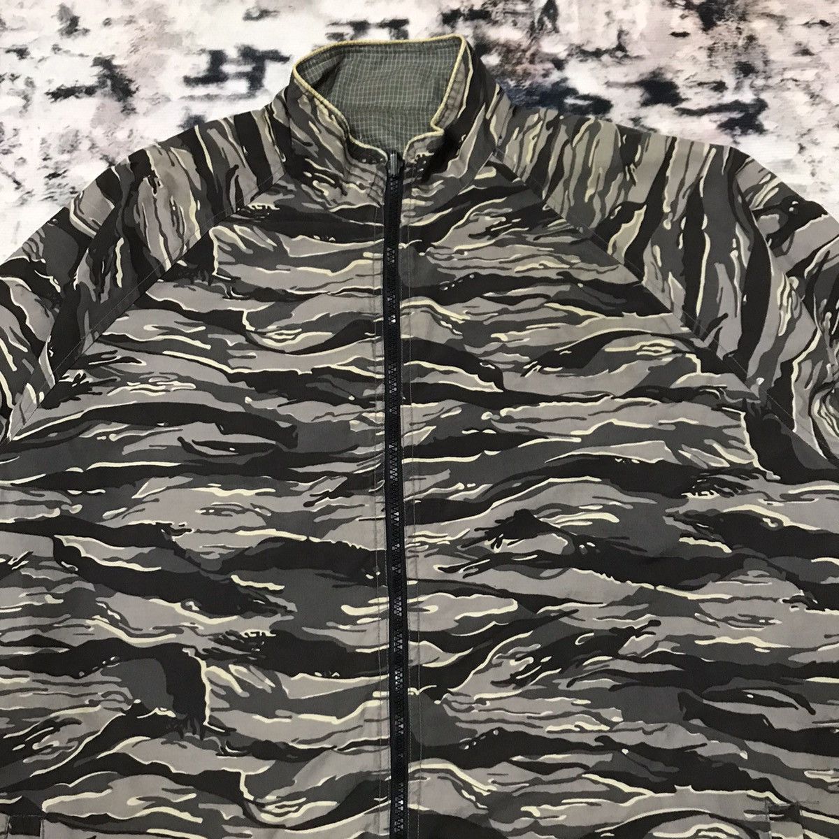 Japanese Brand × Vintage Vintage Cross Fader Riversible Tiger Stripe Camo Jacket Size US L / EU 52-54 / 3 - 3 Thumbnail