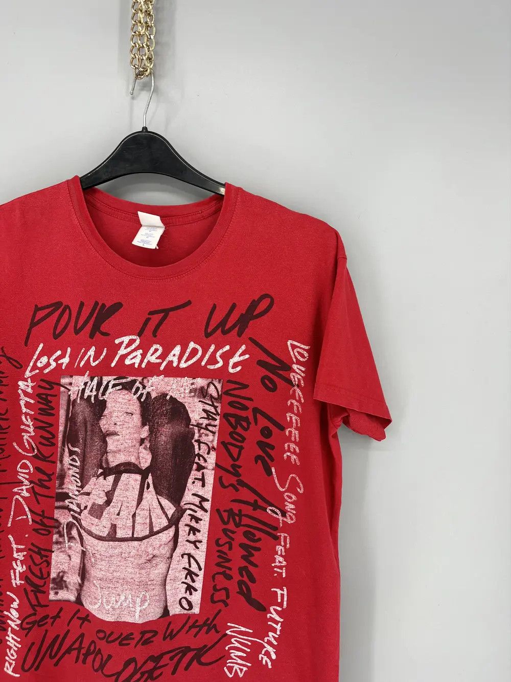 Rihanna Rihanna Unapologetic Diamonds World Tour 2013 Concert TShirt Size US L / EU 52-54 / 3 - 5 Thumbnail