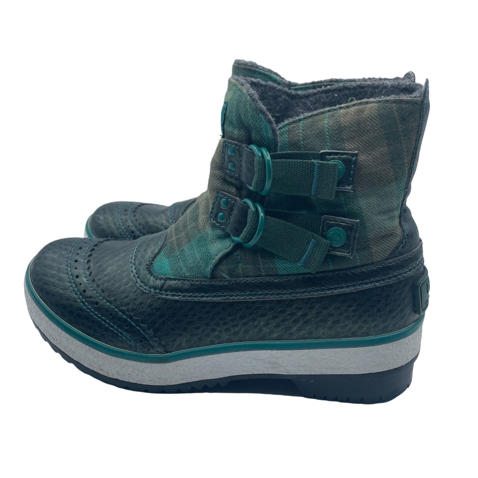 Ugg UGG Marais Waterproof Ankle Boot Green Plaid Womens Size 5 Size US 5 / IT 35 - 3 Thumbnail