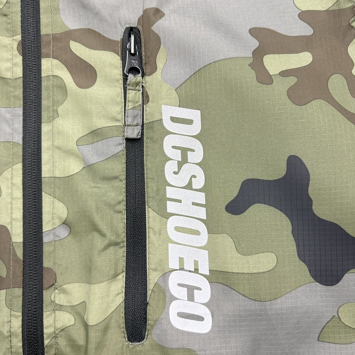 DC Crazy DC Shoes Camo Packable Light Skater Jacket Size US M / EU 48-50 / 2 - 8 Thumbnail