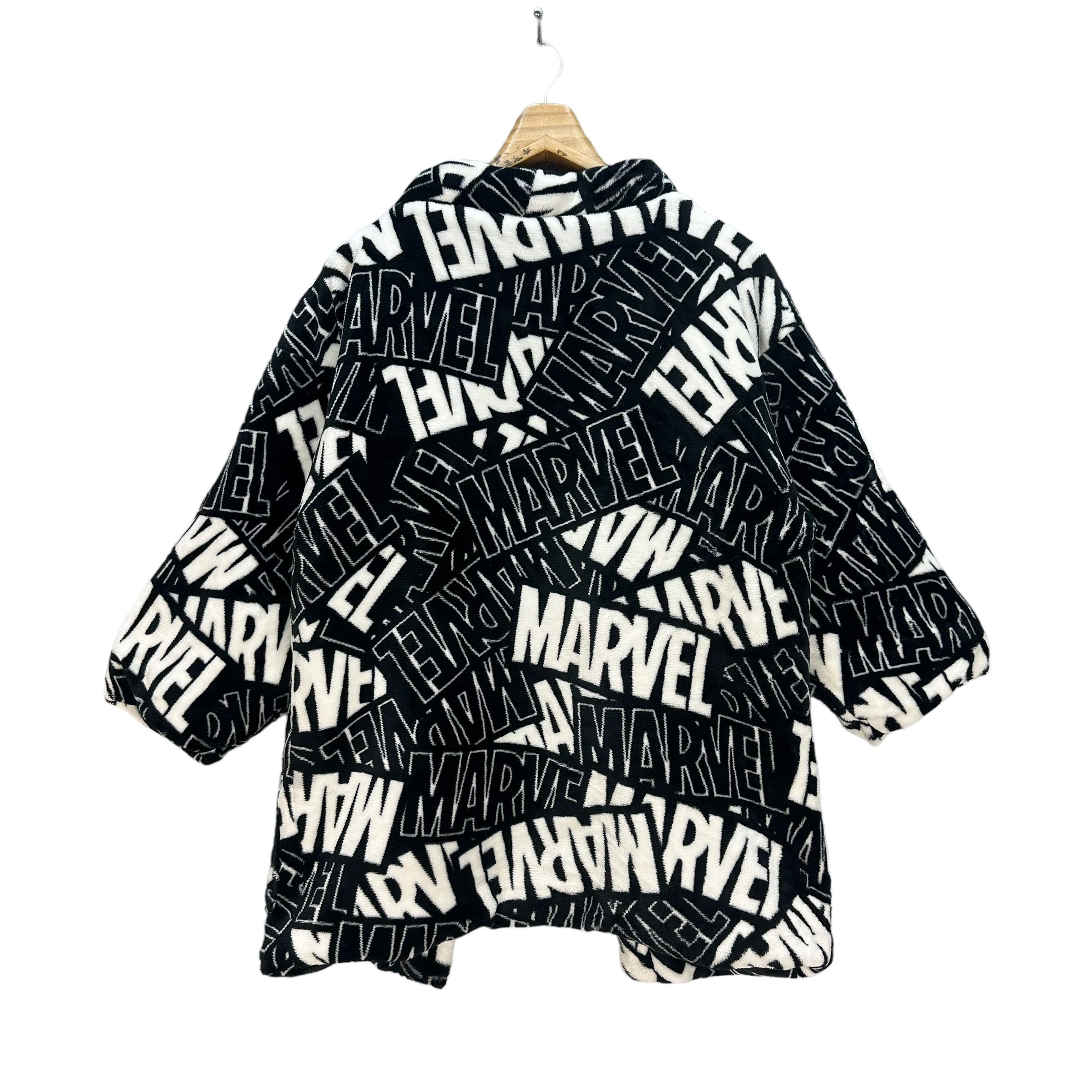 Marvel Comics MARVEL FULLPRINT FLEECE KIMONO #7872-186 Size US M / EU 48-50 / 2 - 9 Thumbnail