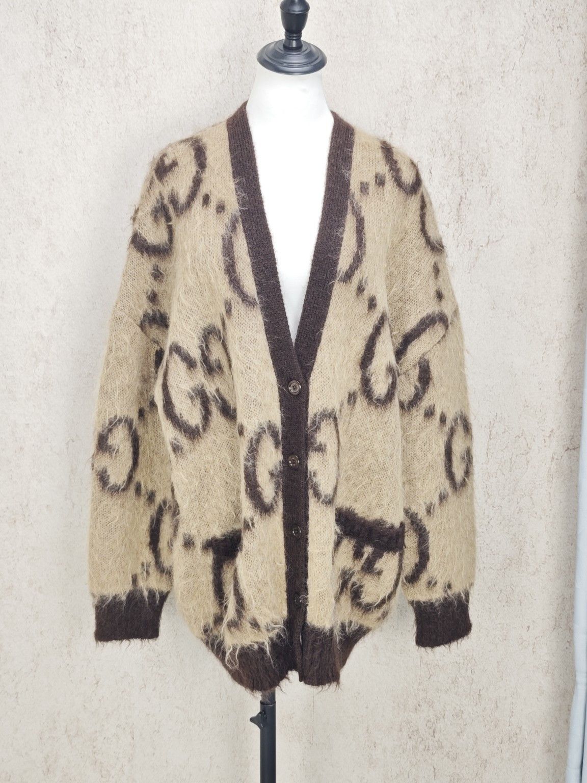 Gucci Gucci GG Logo Mohair Cardigan Size M Size US M / EU 48-50 / 2 - 1 Thumbnail