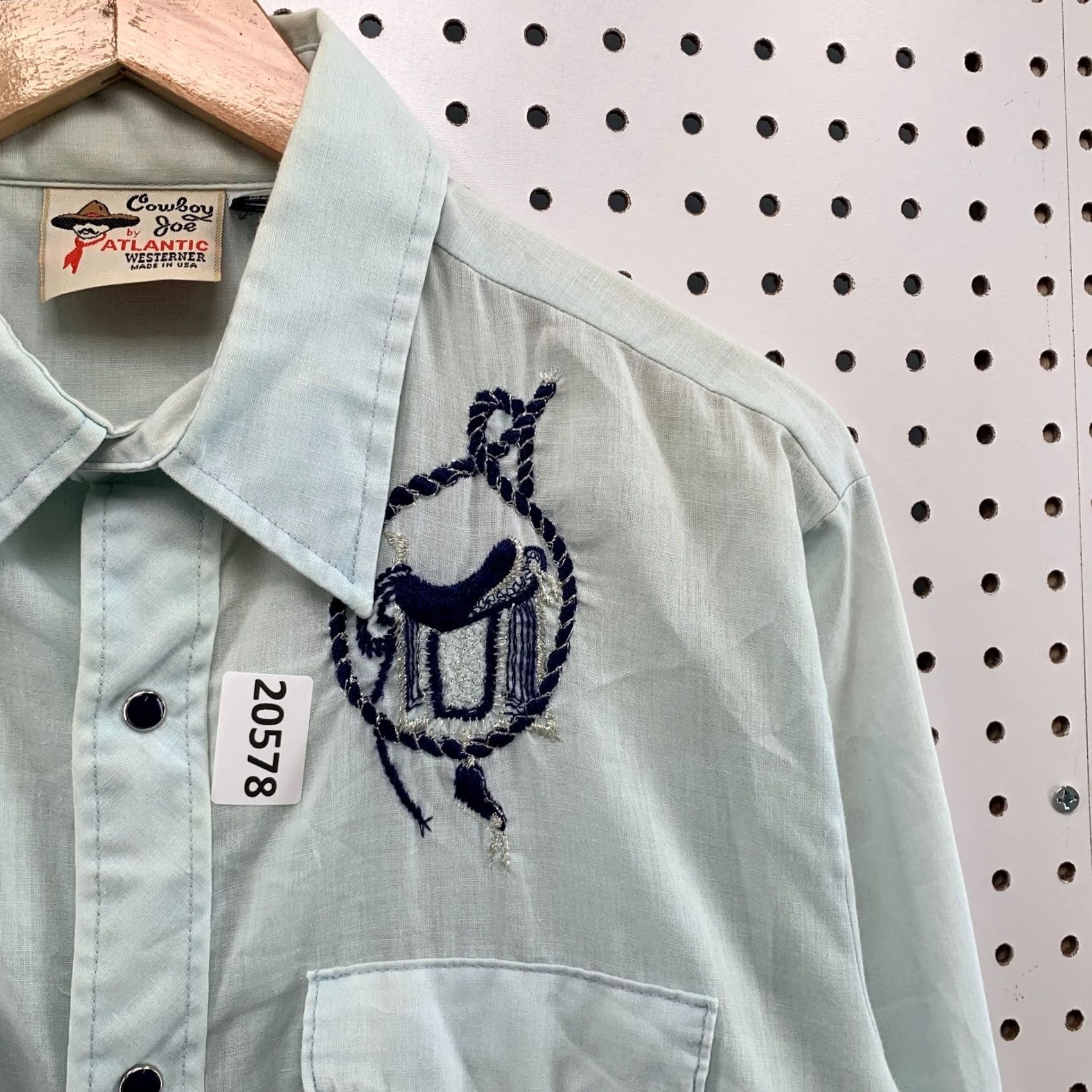 Vintage VINTAGE Cowboy Joe By Atlantic Mens Shirt Long Sleeve Pearl Snap Blue Large 23x30 Long Sleeve Pearl Snap Cowboy Western Mens Regular Shirt Blue 23x30 Size US L / EU 52-54 / 3 - 7 Thumbnail