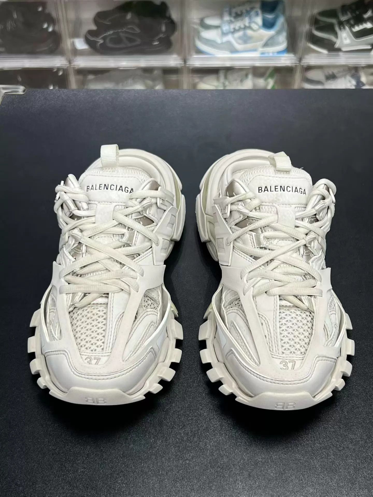 Balenciaga Balenciaga Track Slide Beige 37 Size US 6.5 / IT 36.5 - 2 Thumbnail