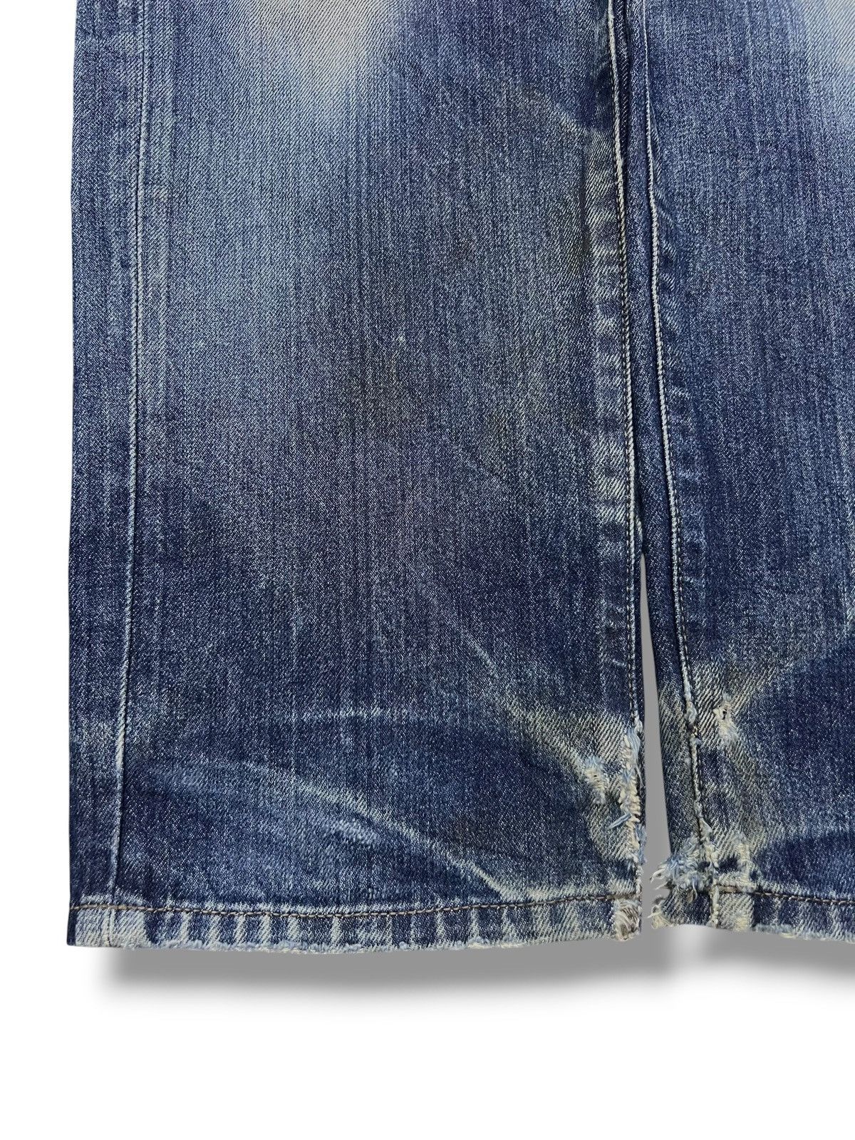 Uniqlo Vintage Uniqlo Japan - Faded Wash, Distressed Denim Size US 35 - 6 Thumbnail