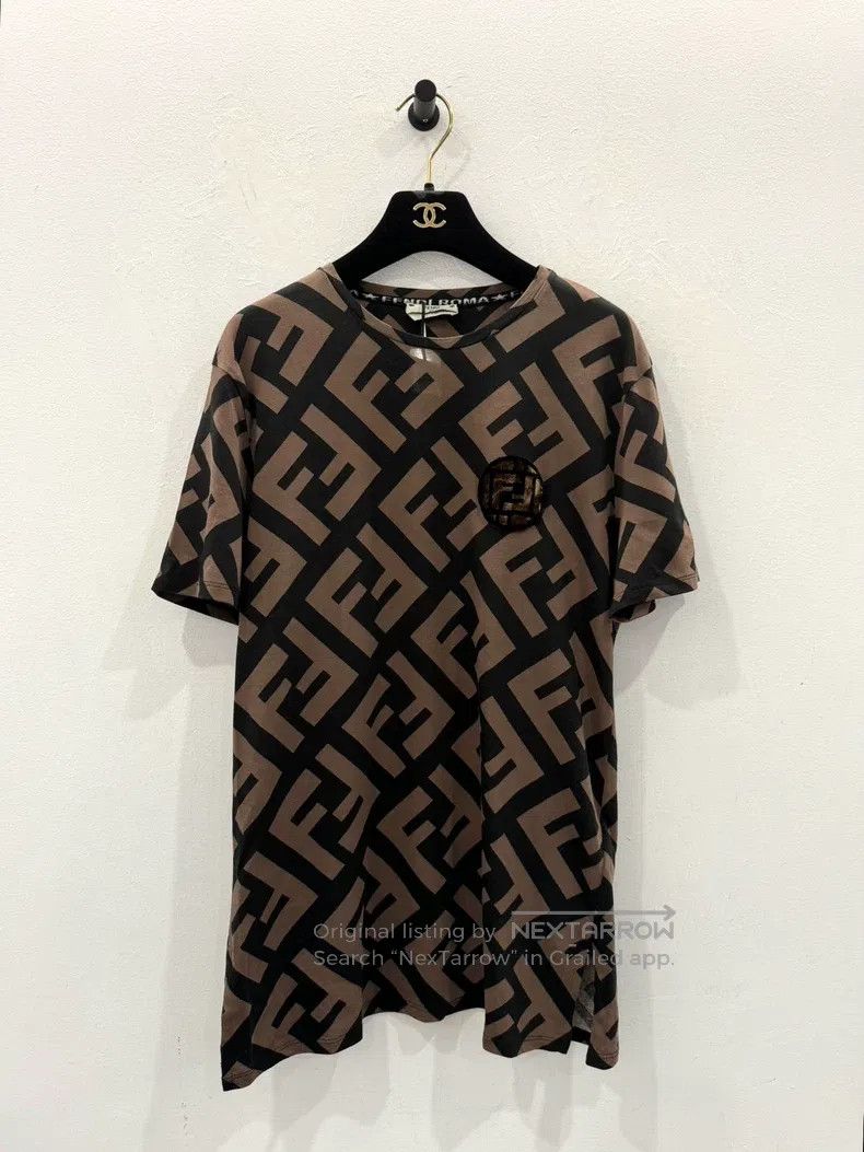 Fendi Fendi FF Full Logo Women's Short-Sleeve Tee Size M / US 6-8 / IT 42-44 - 1 Thumbnail