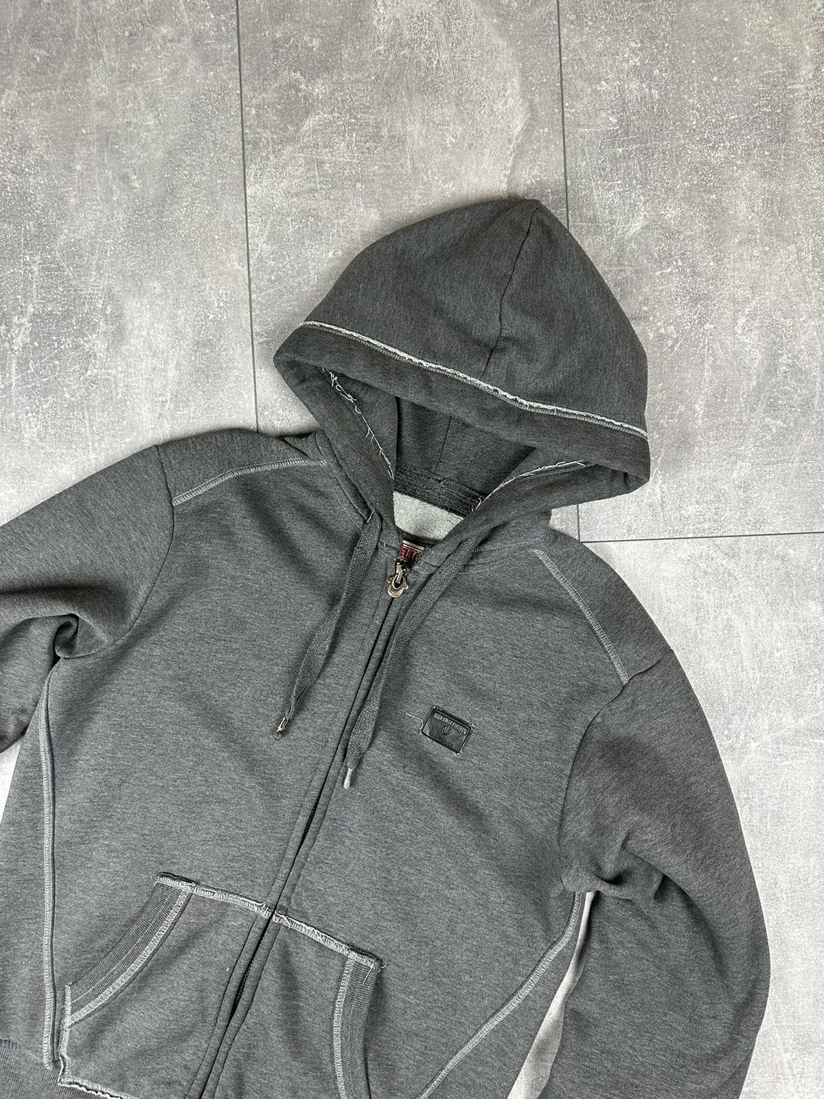 True Religion True Religion Vintage Full Zip Up Hoodie Y2K Small Logo Size US M / EU 48-50 / 2 - 3 Thumbnail