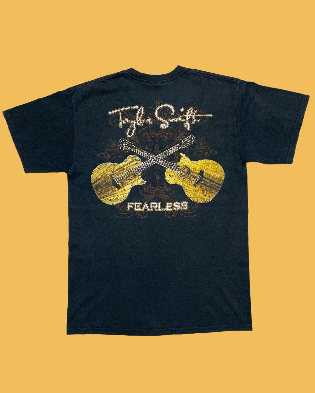 Band Tees Vintage Taylor Swift Fearless Album Tour Promo T-Shirt Size US M / EU 48-50 / 2 - 2 Thumbnail